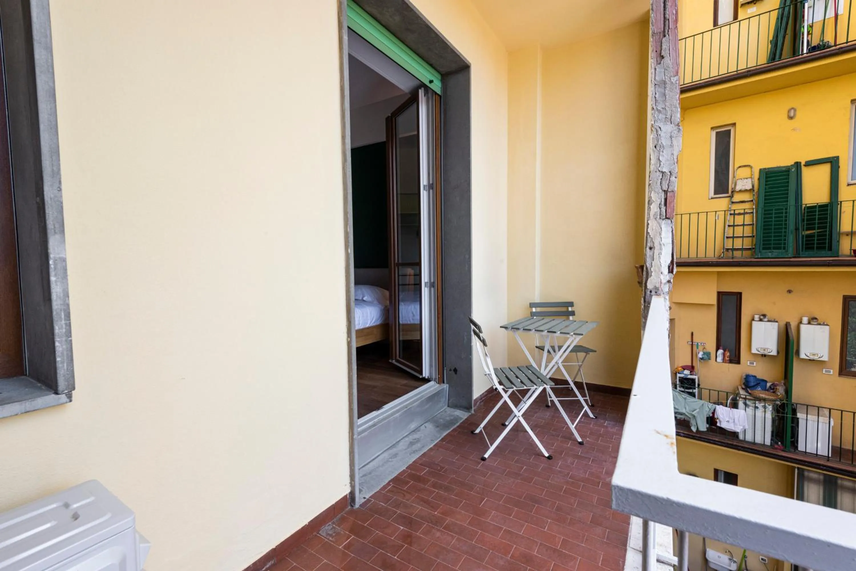 Balcony/Terrace in Guido Monaco by Mmega