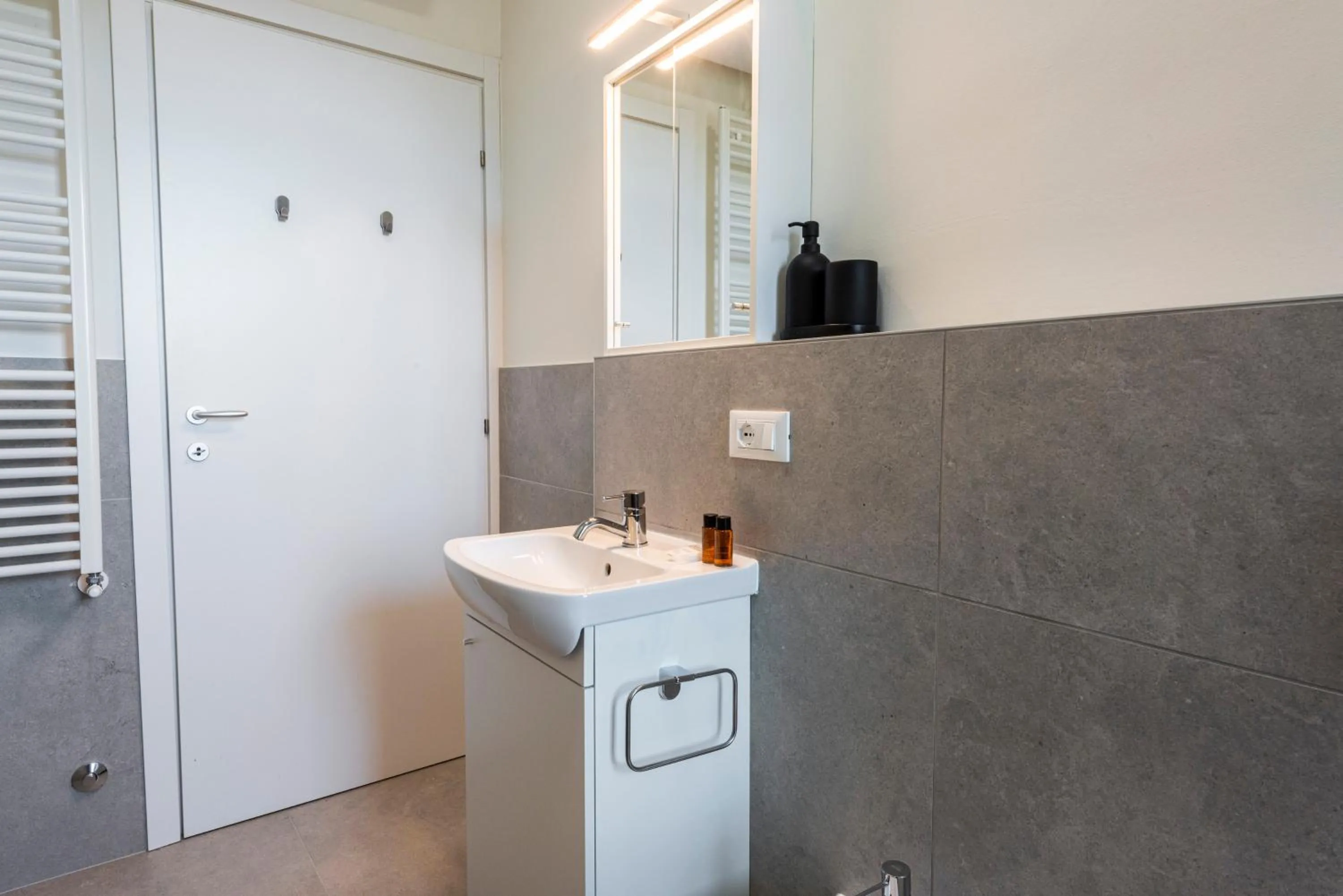 Bathroom in Guido Monaco by Mmega