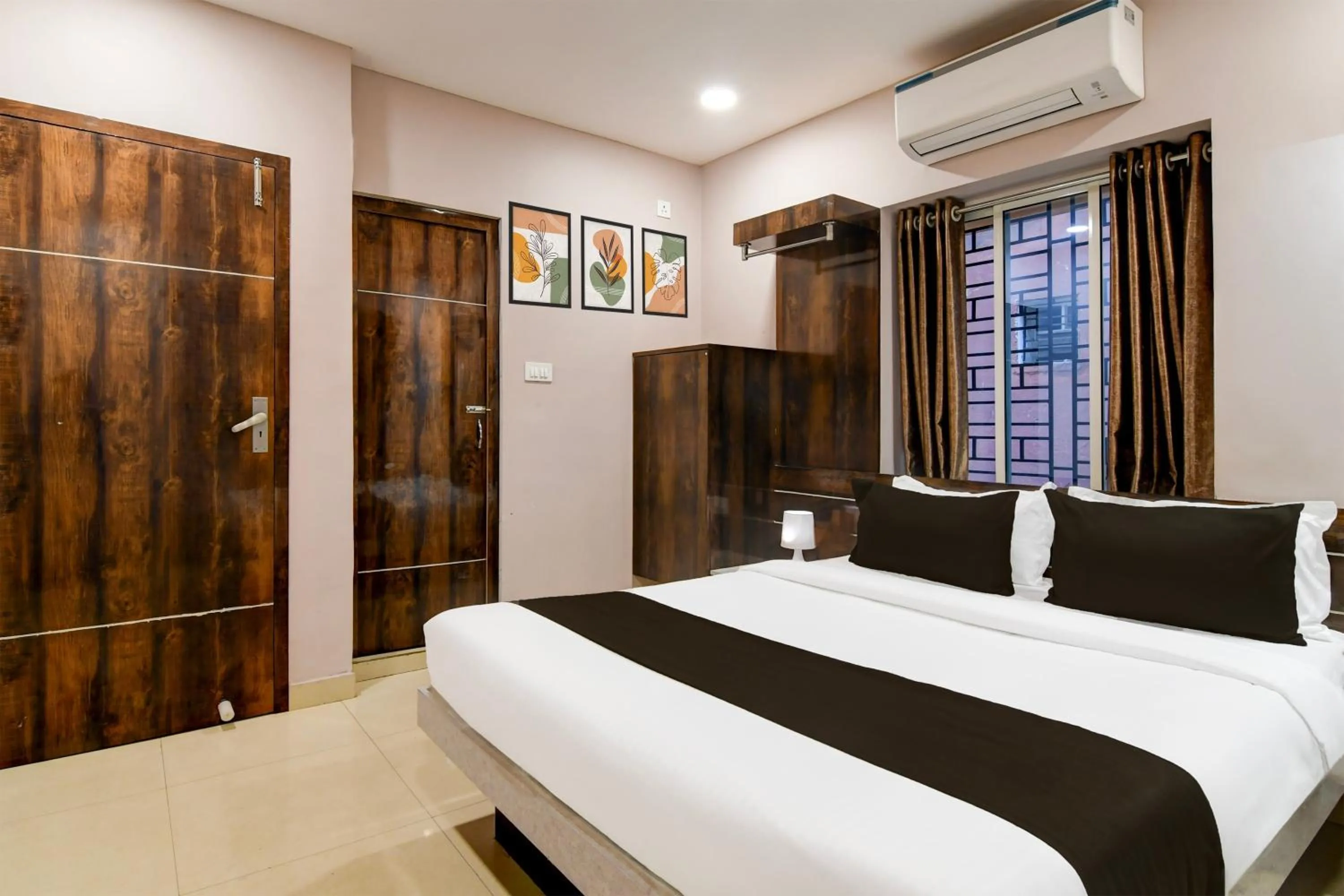 Bedroom, Bed in Super Collection O New Town Near OM Sweets Formerly Shiva Inn