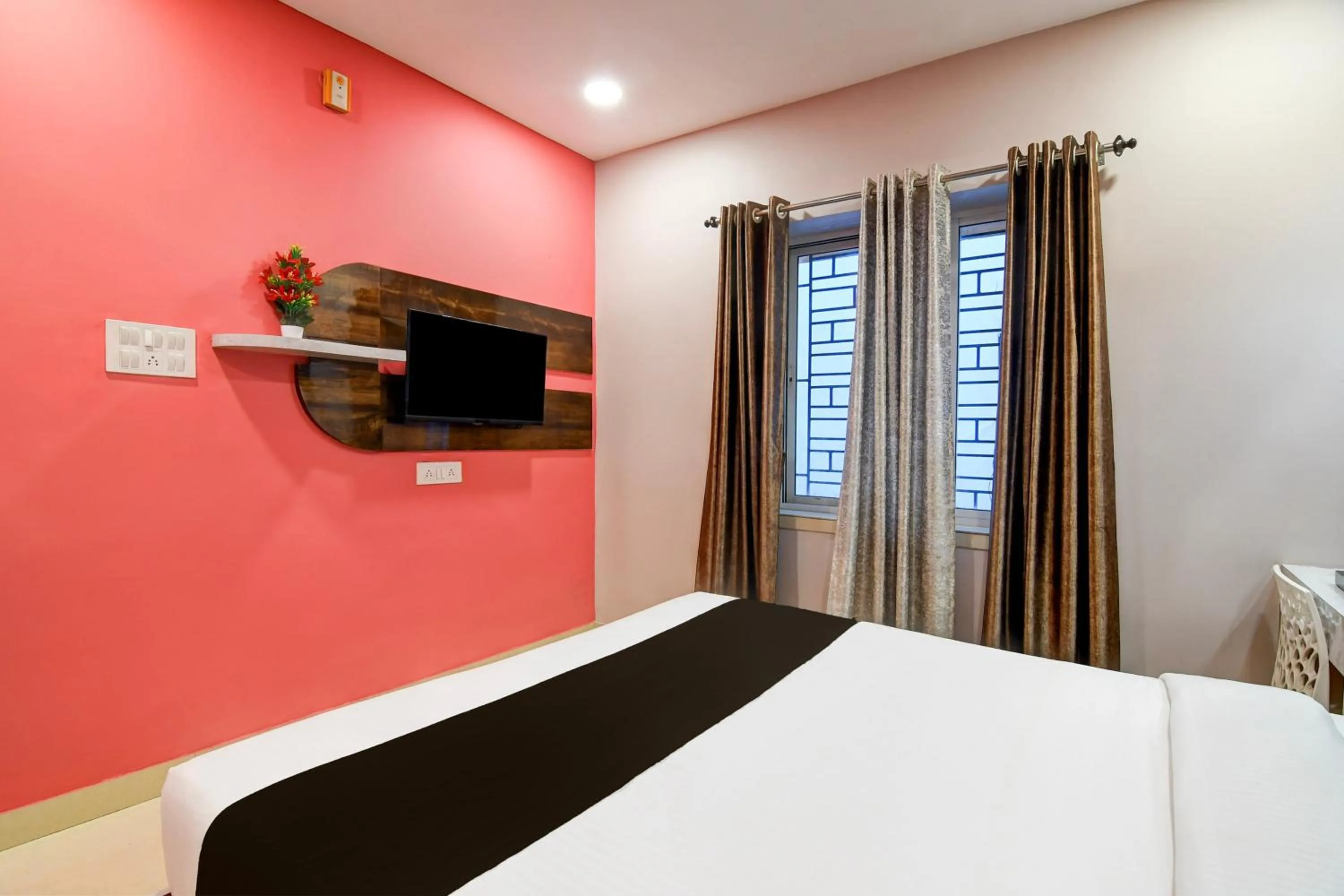 Bedroom, Bed in Super Collection O New Town Near OM Sweets Formerly Shiva Inn