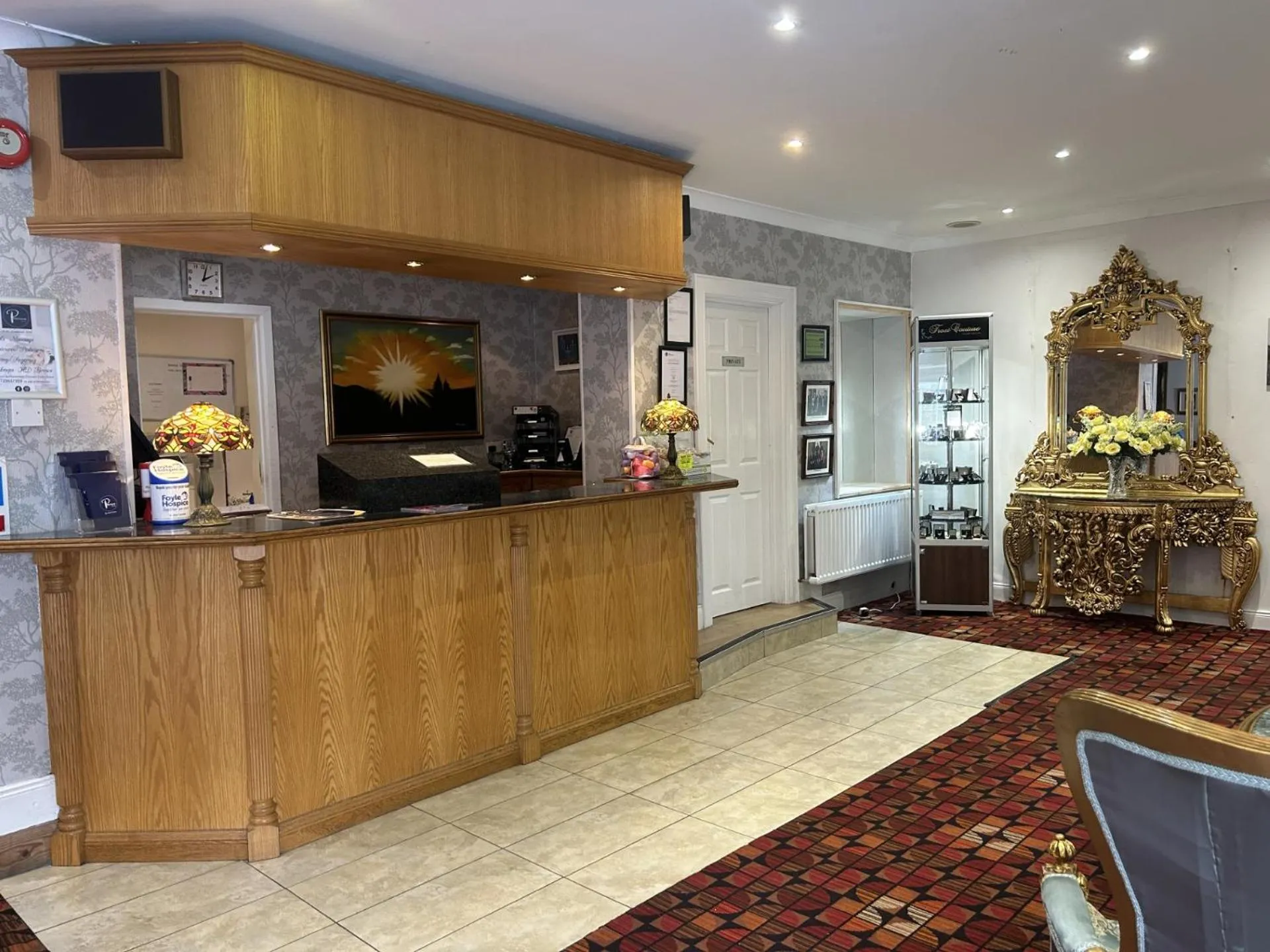Lobby or reception in Drummond Hotel