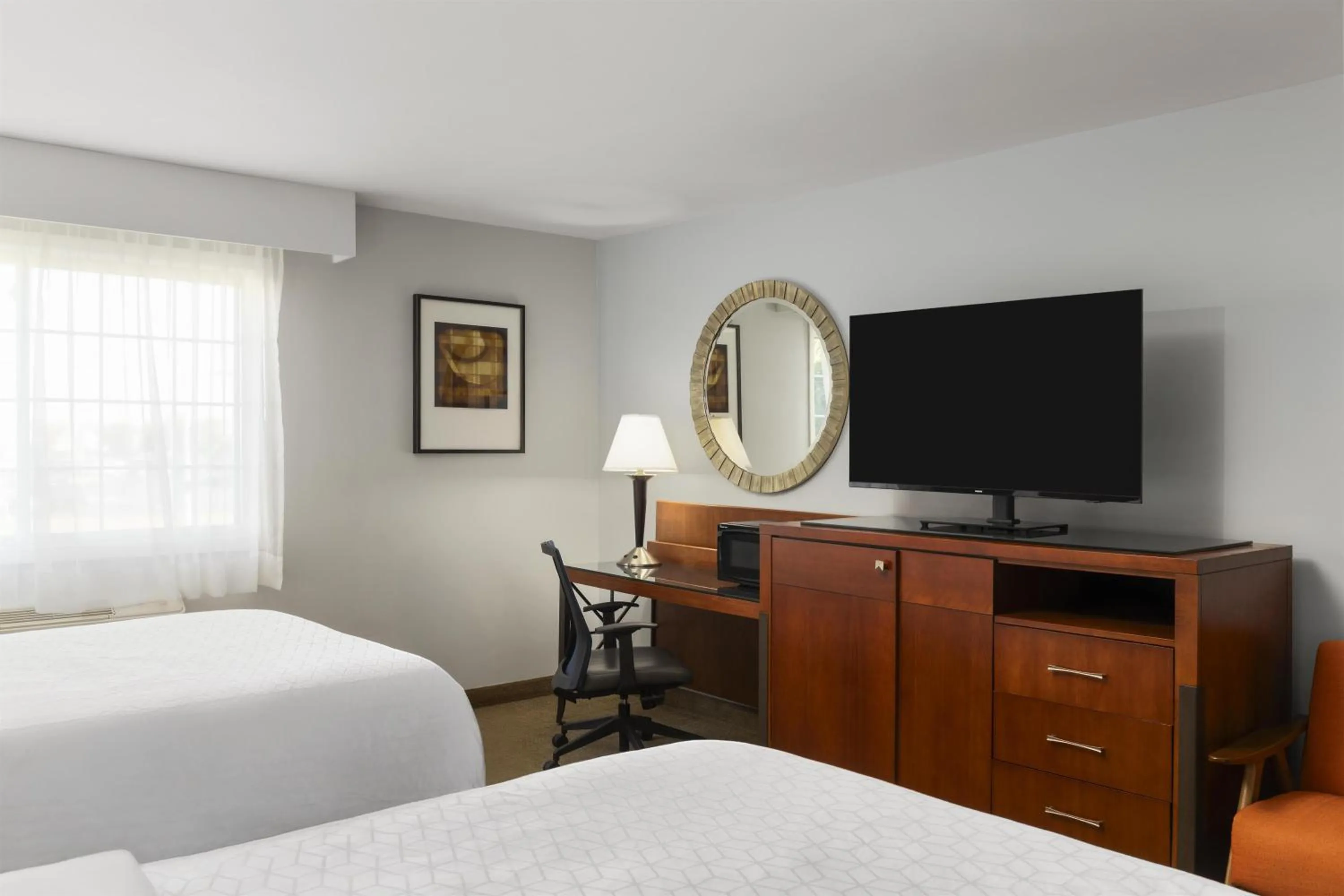 Bedroom, Bed in Harbor Town Inn, BW Signature Collection