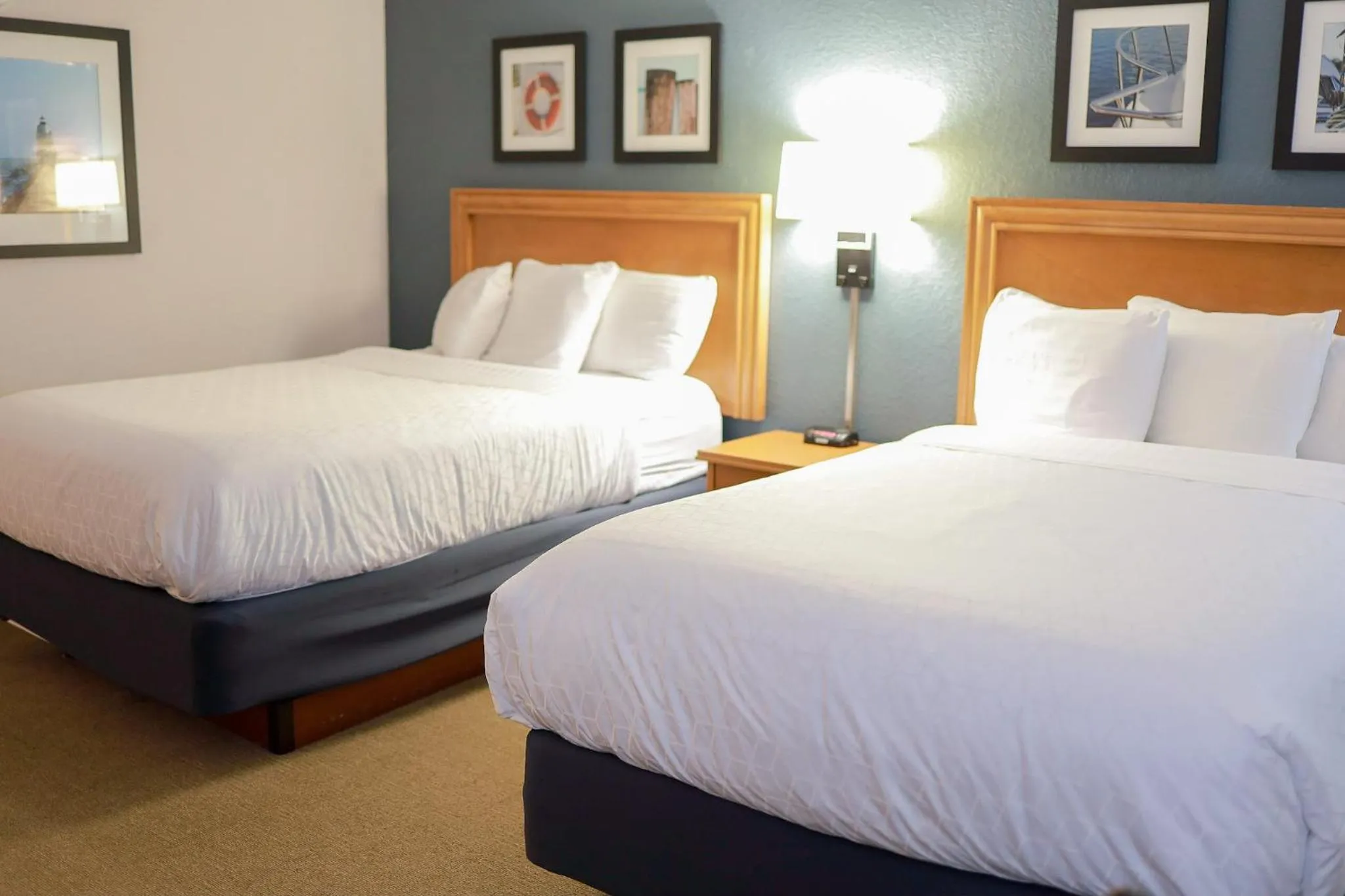 Bedroom, Bed in Harbor Town Inn, BW Signature Collection