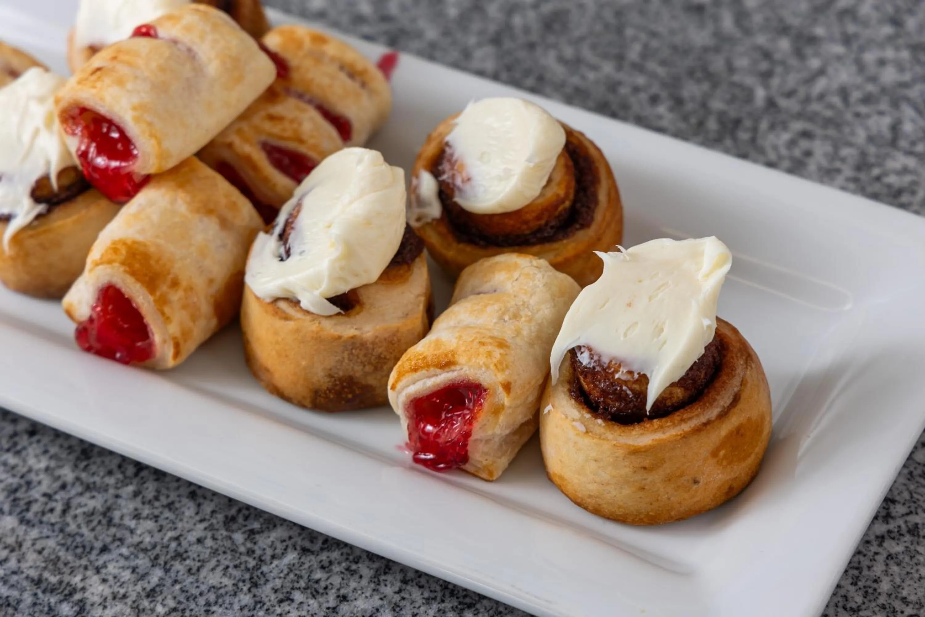 Breakfast in Harbor Town Inn, BW Signature Collection