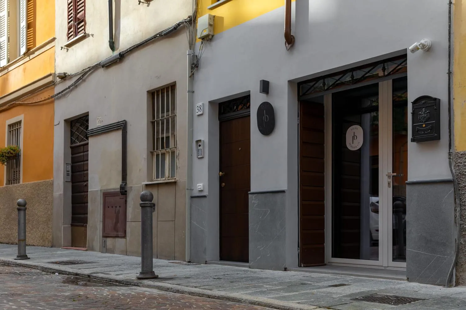 Palais Bernadette