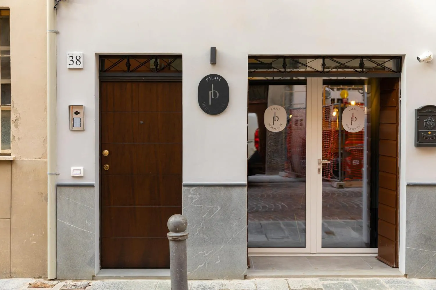 Internal: Not applicable to any particular room in Palais Bernadette