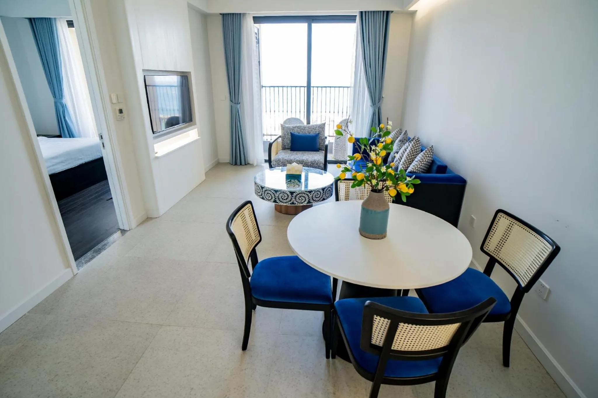 Seating area in We Young Apartments by HOFs - Fireworks & Ocean view