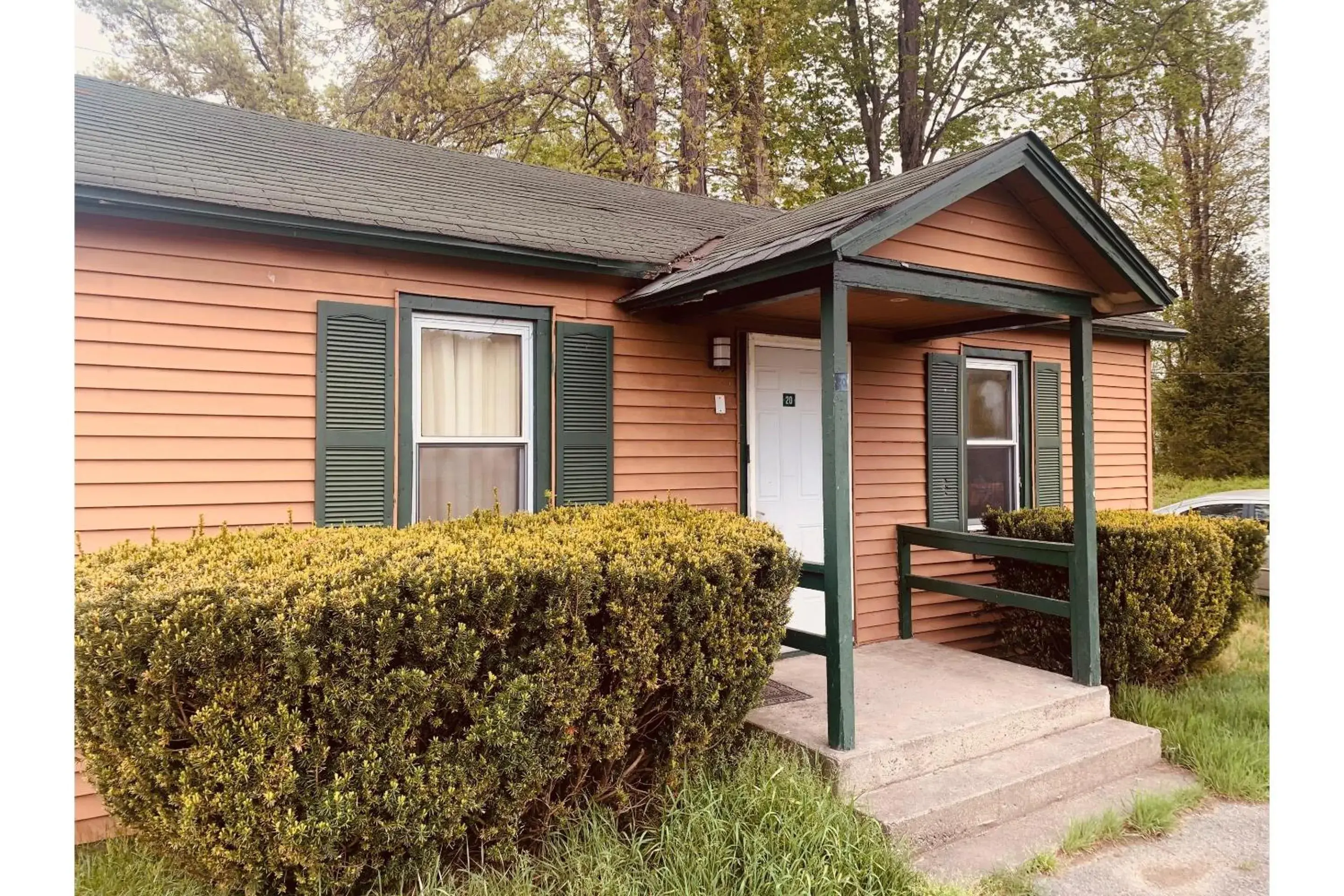 Bedroom in Werry's Cottages and Pub By OYO East Stroudsborg - Weekly Stays Bedroom in Werry's Cottages and Pub By OYO East Stroudsborg - Weekly Stays