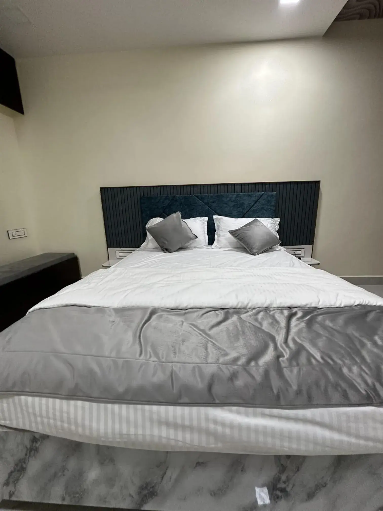 Bed in Jai Raja's Tower Bed in Jai Raja's Tower