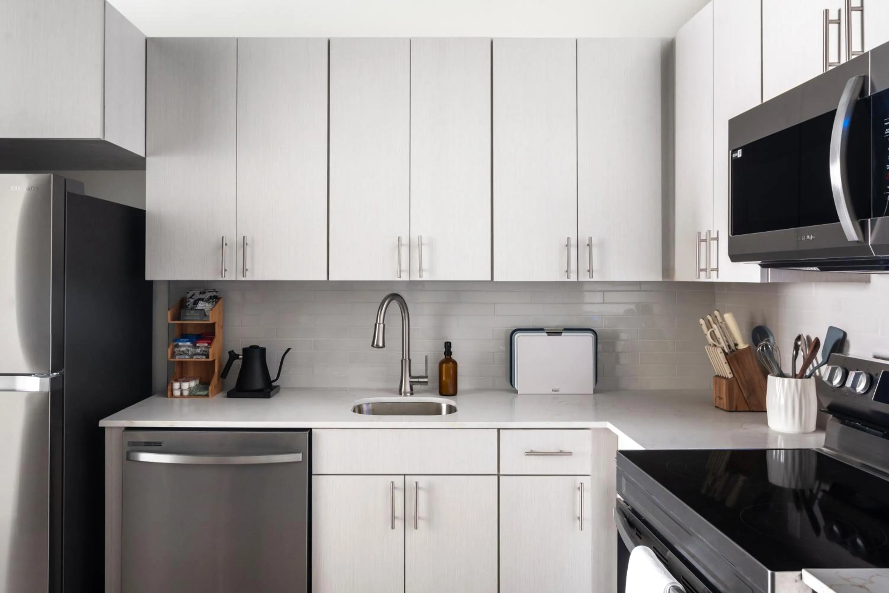 kitchen in Mint House Fort Worth - Cultural District