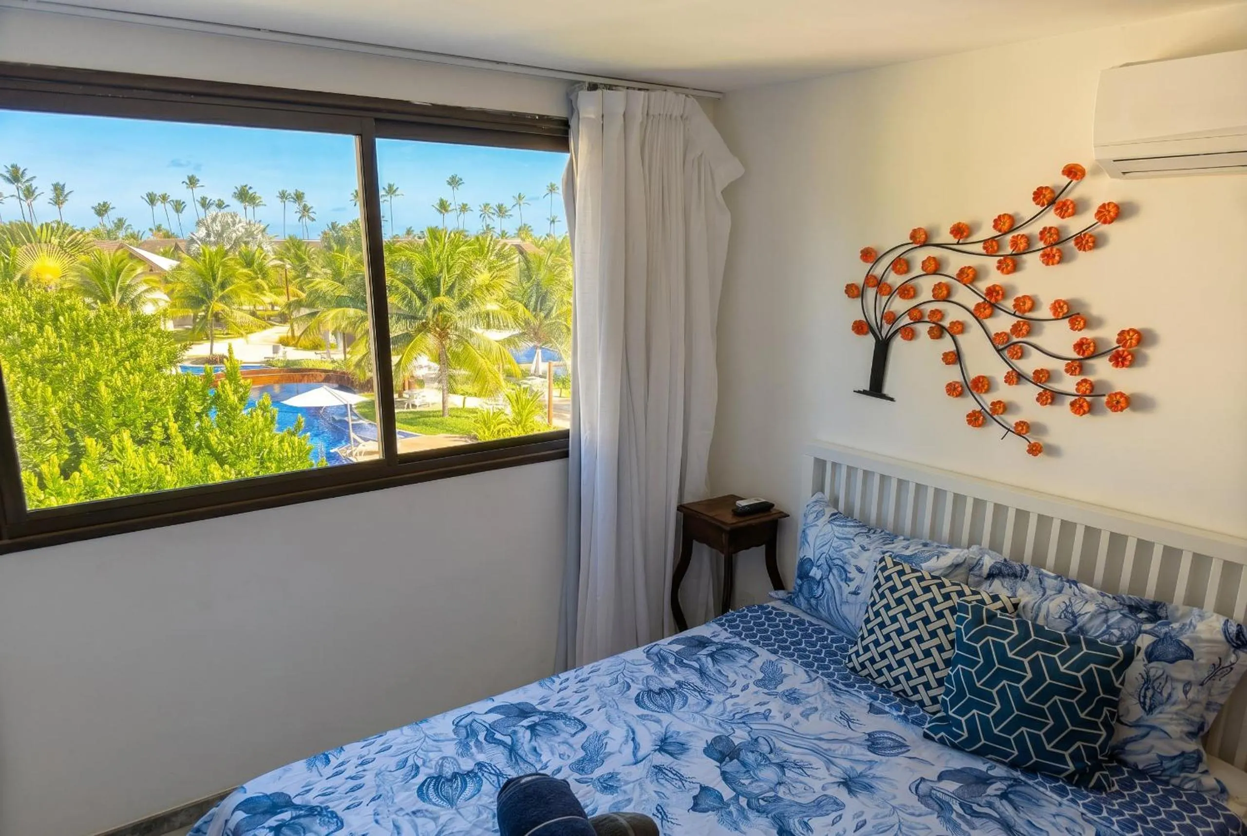 Bedroom, Bed in Malawi Beach Resort - Flat SKY