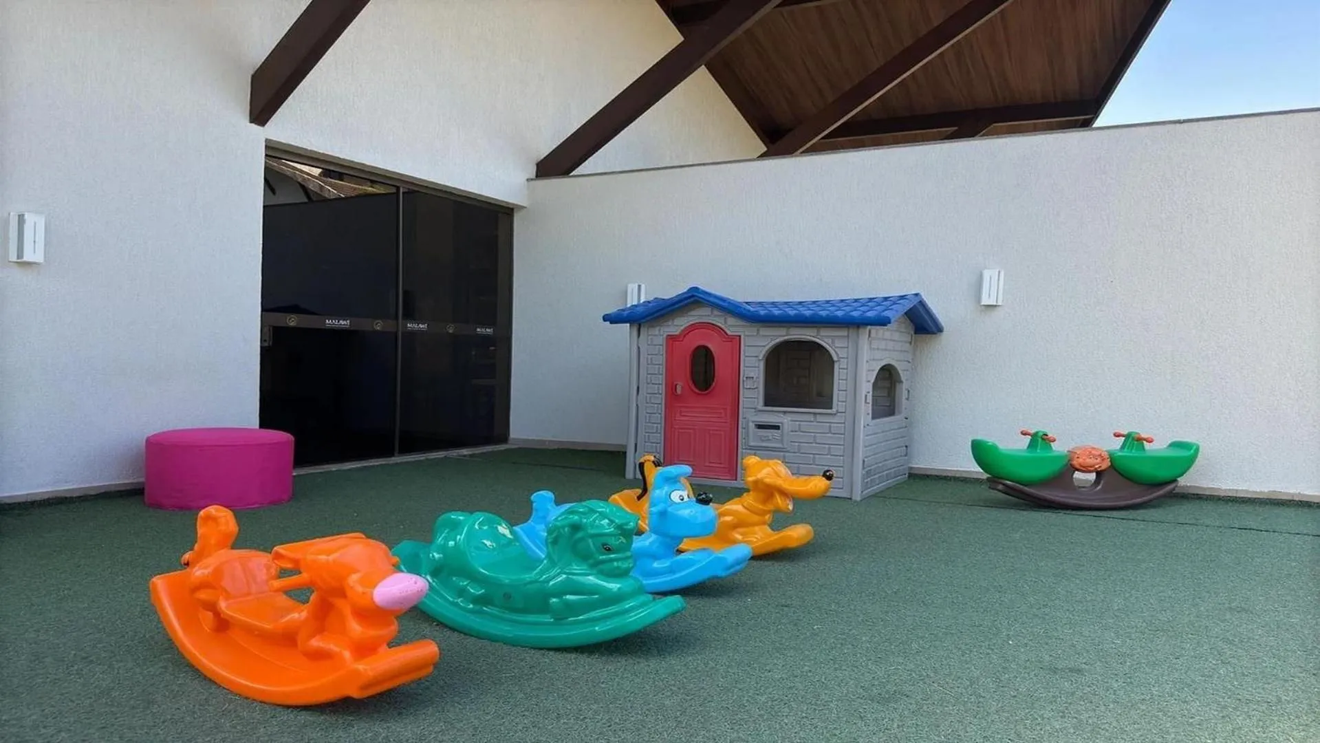 Children play ground in Malawi Beach Resort - Flat SKY