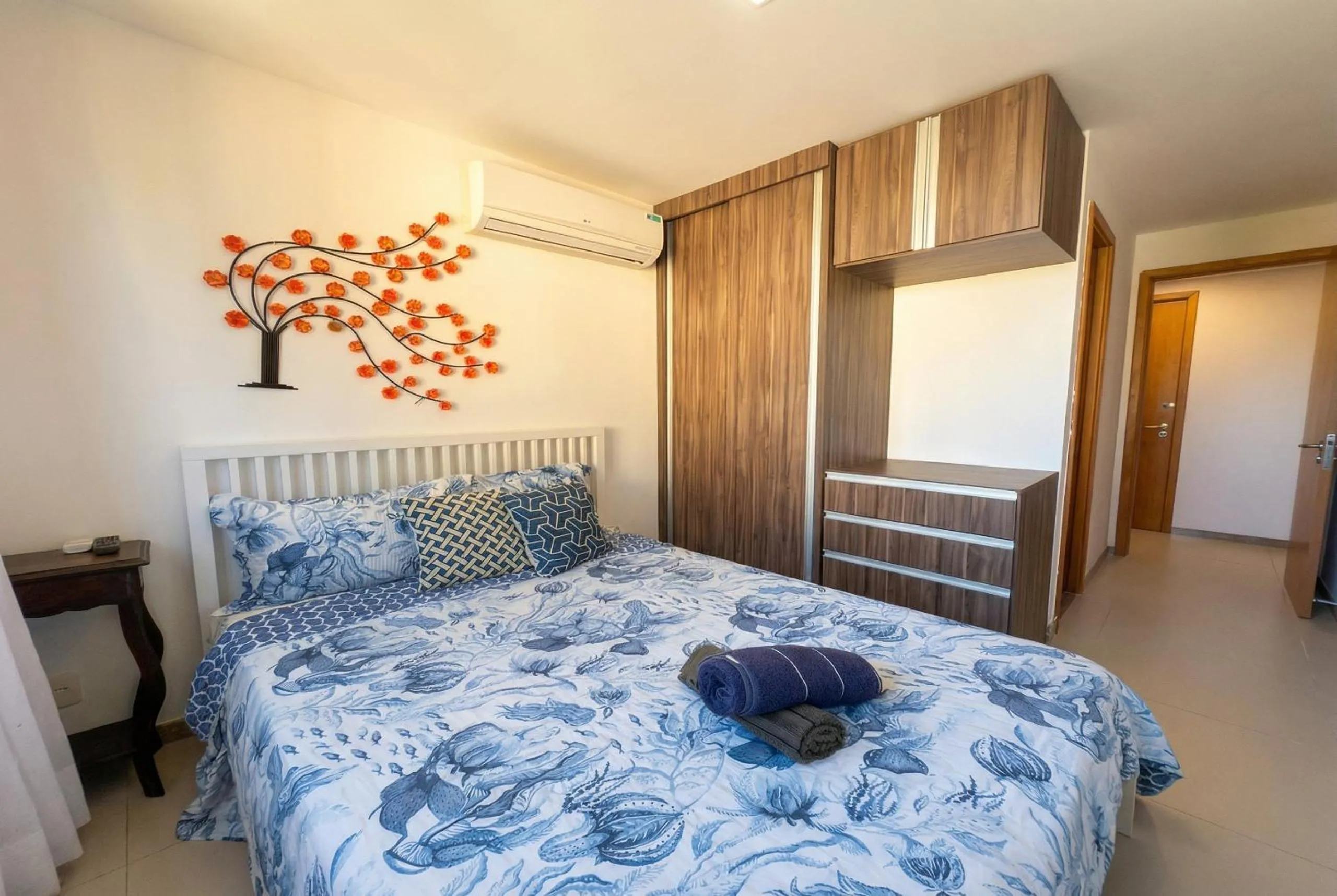 Bedroom, Bed in Malawi Beach Resort - Flat SKY