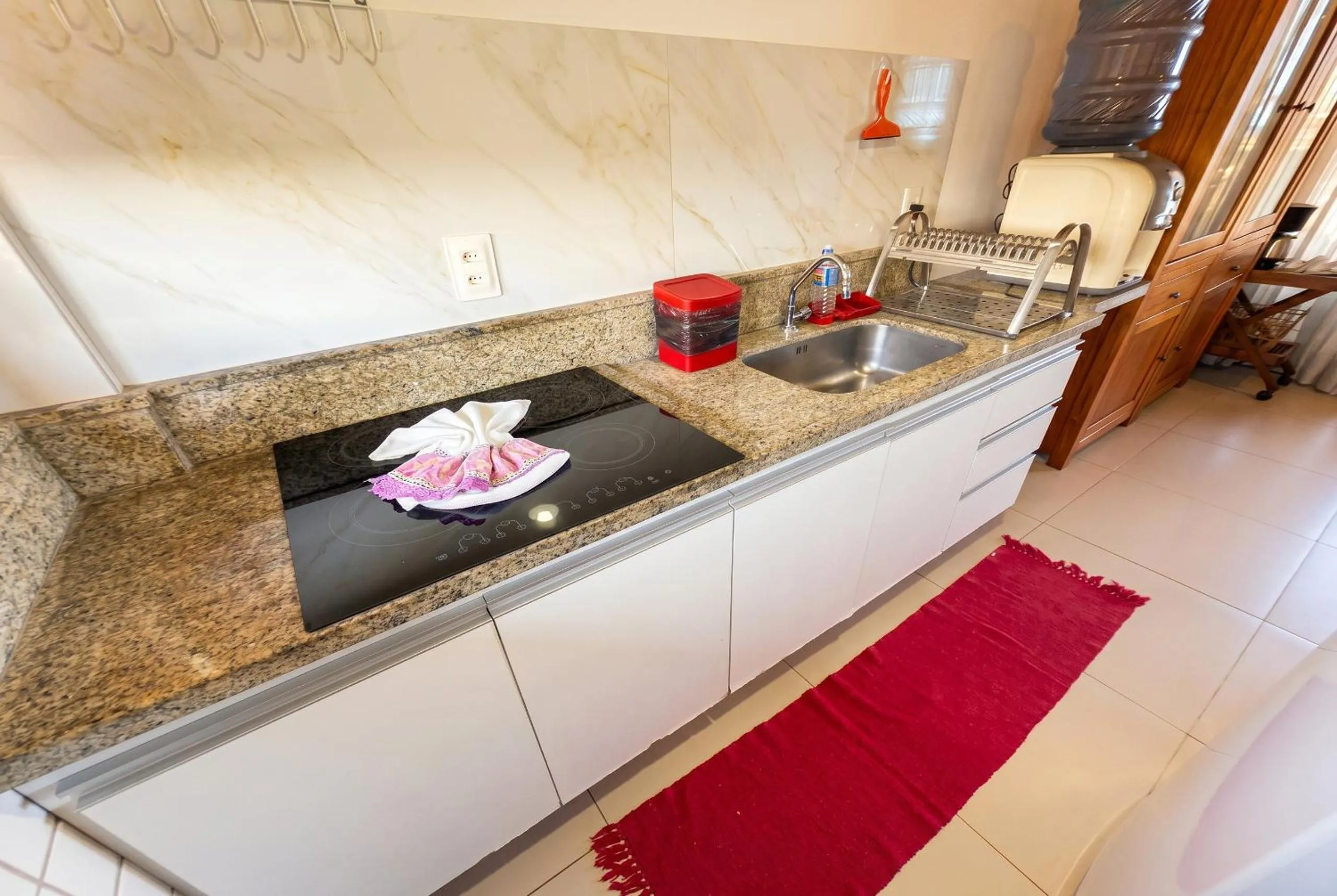 Kitchen or kitchenette in Malawi Beach Resort - Flat SKY