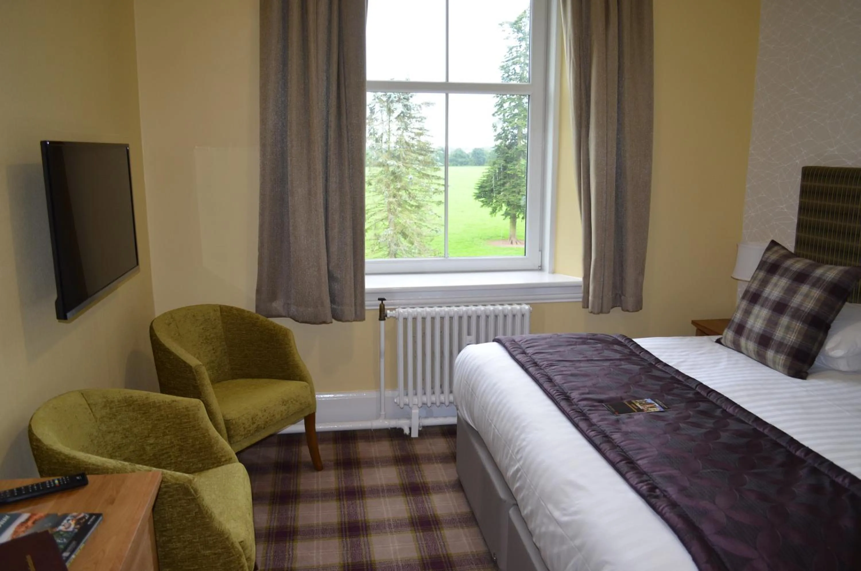 Photo of the whole room, Bed in Friars Carse Country House Hotel