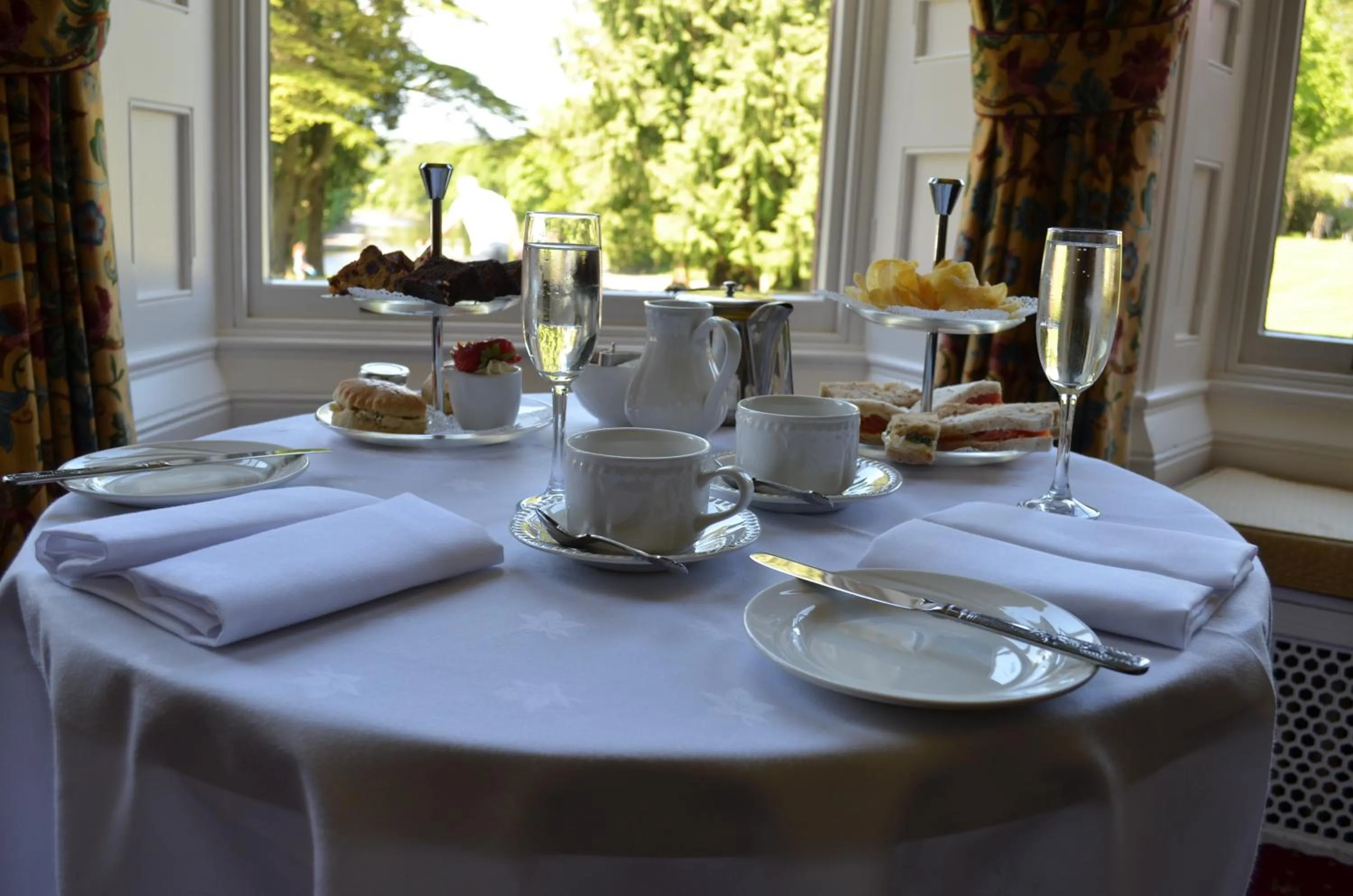 Food and drinks in Friars Carse Country House Hotel