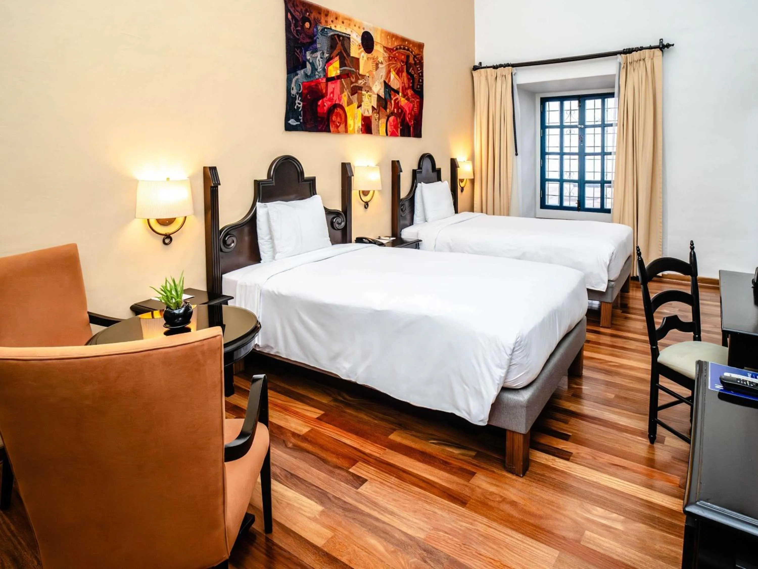 Bedroom, Bed in Novotel Cusco