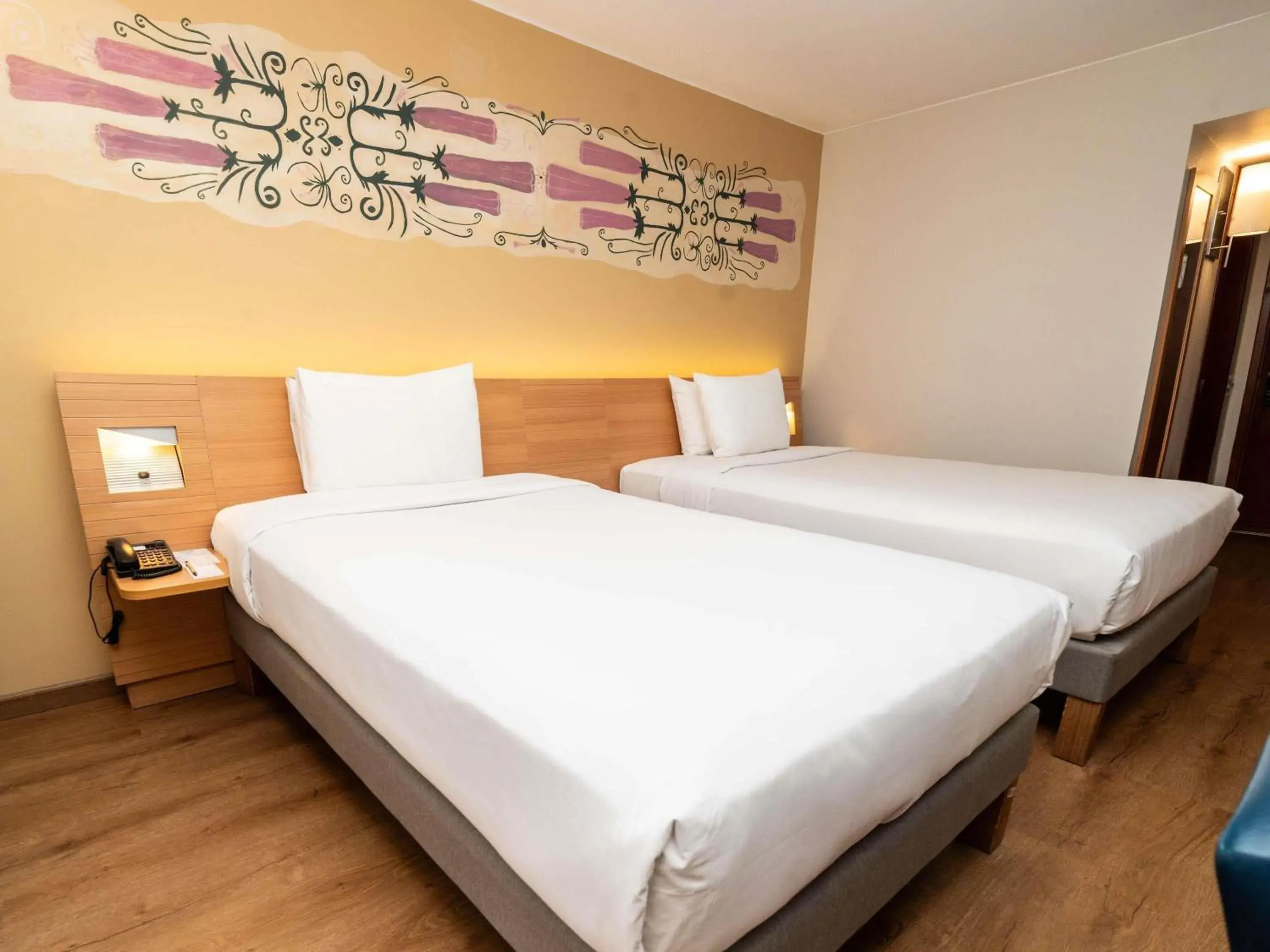 Bedroom, Bed in Novotel Cusco Bedroom, Bed in Novotel Cusco