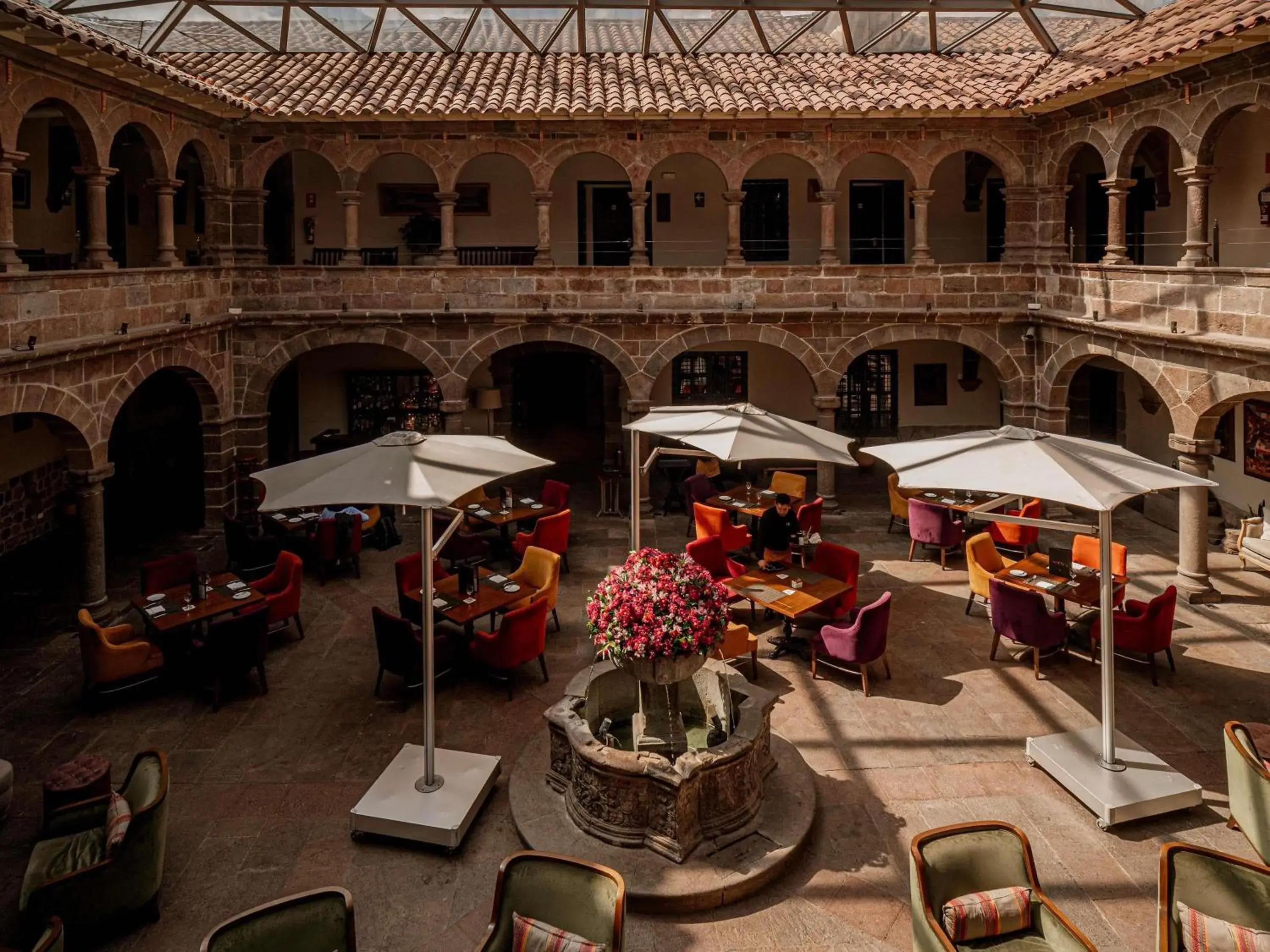 Lounge or bar in Novotel Cusco Lounge or bar in Novotel Cusco