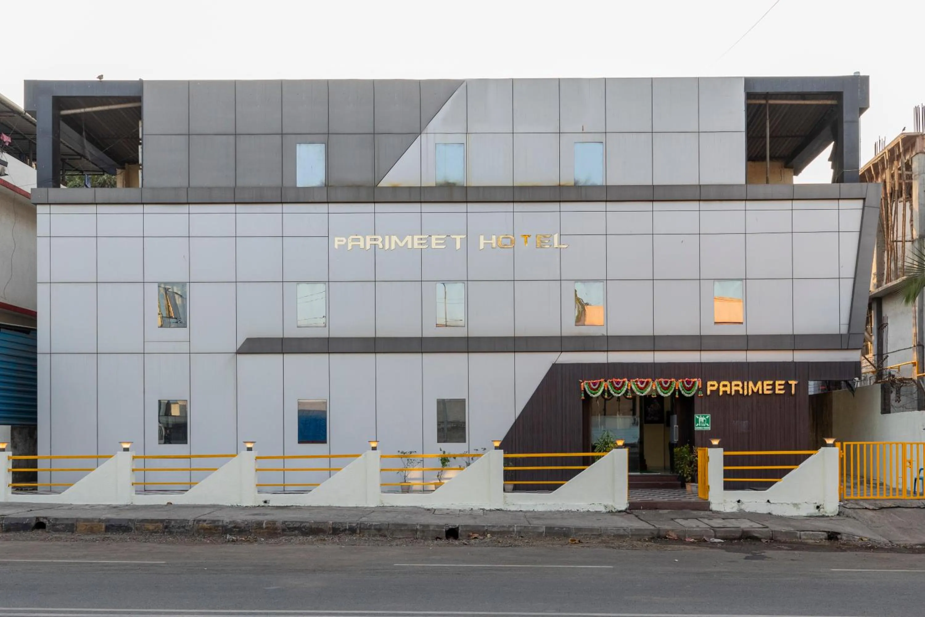 Property building in New Parimeet Residency