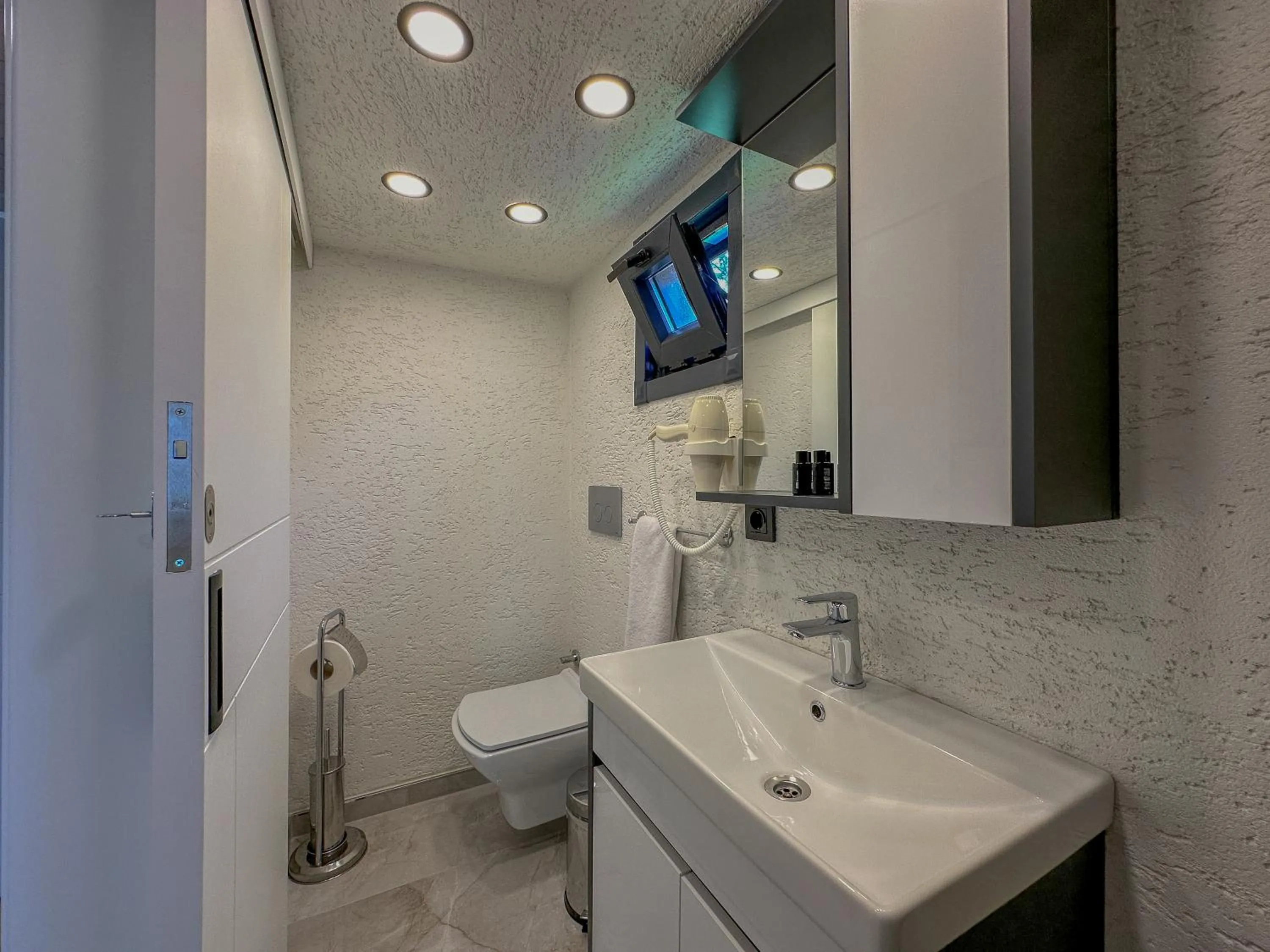 Toilet in Baronet Tiny House Butik Otel