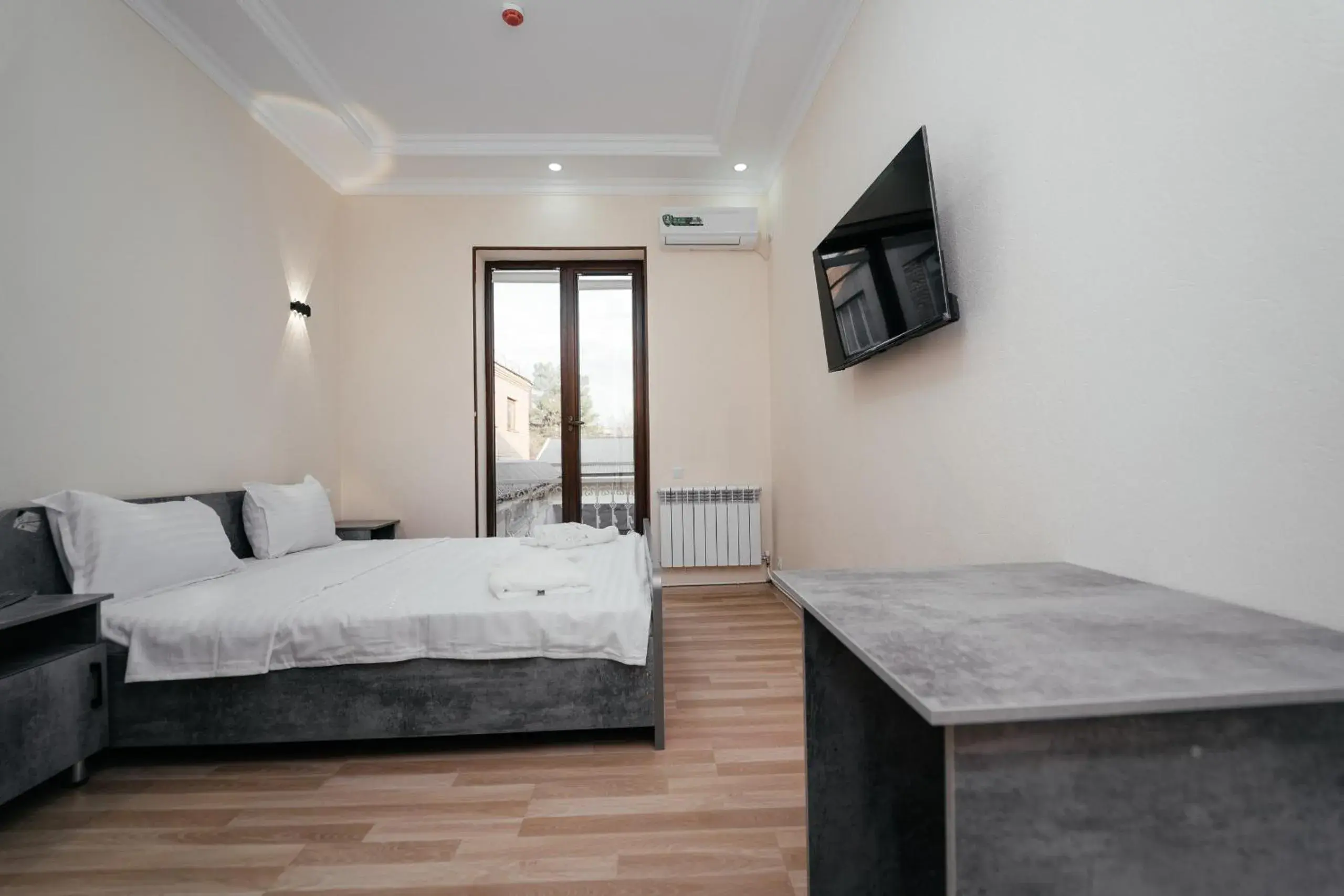 Small Double Room in ZAAL Hotel Small Double Room in ZAAL Hotel