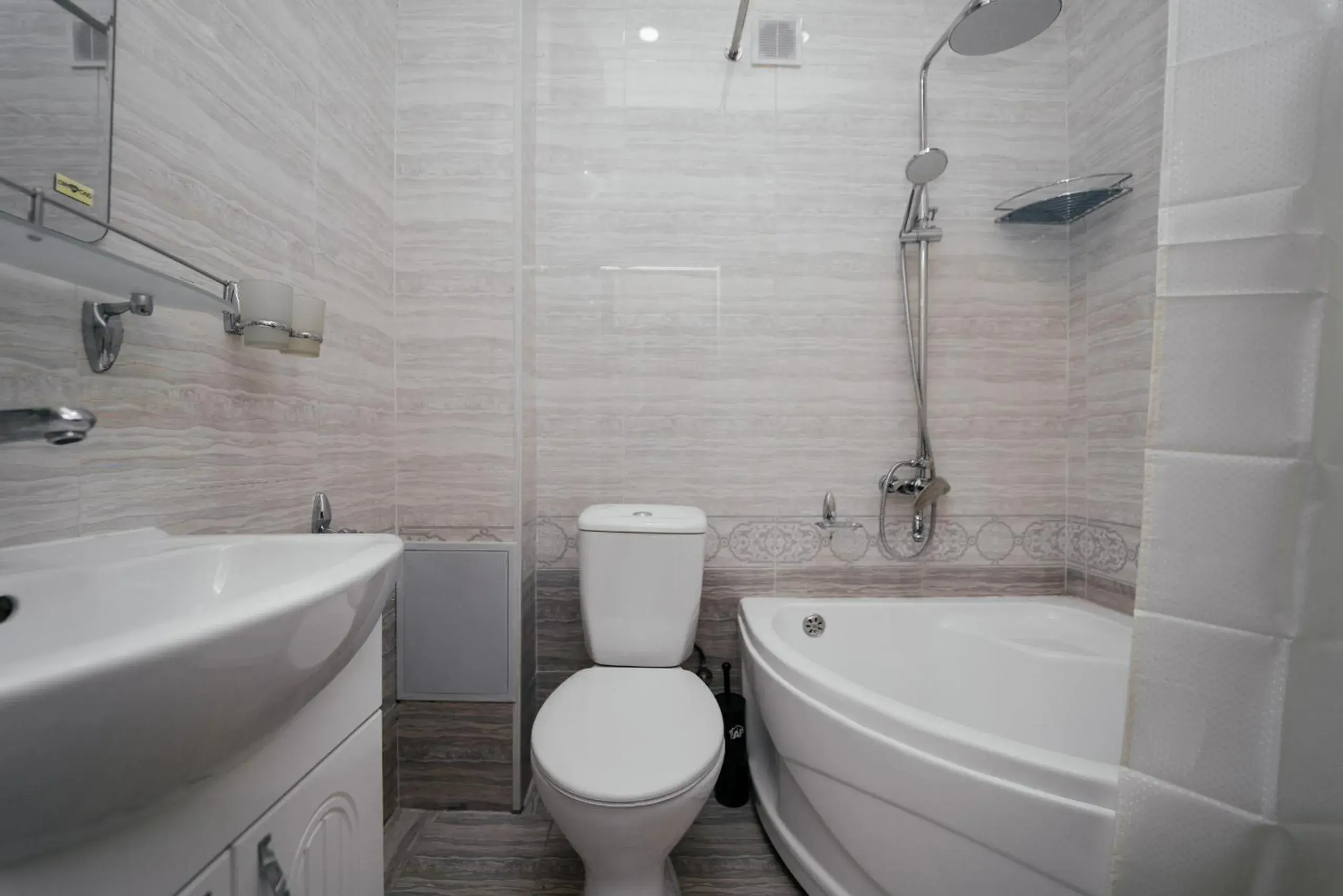 Small Double Room in ZAAL Hotel Small Double Room in ZAAL Hotel