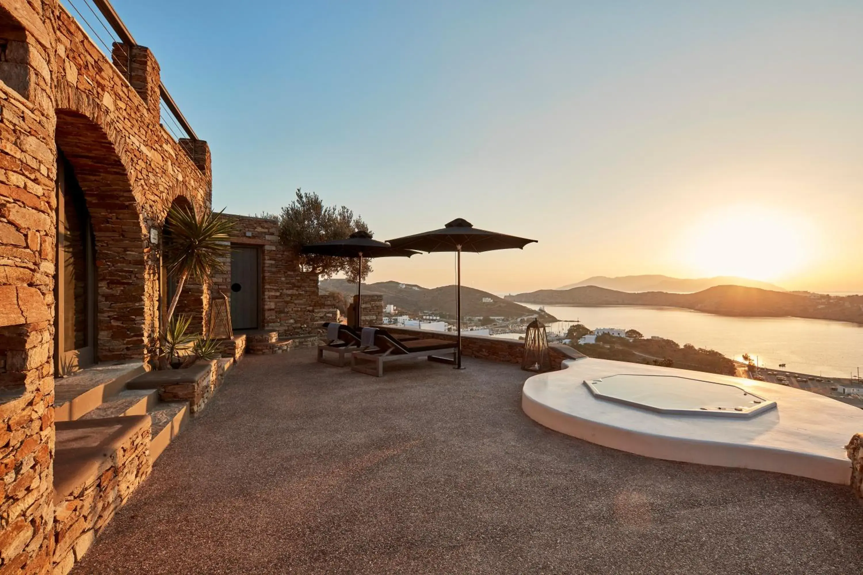 Property building in Liostasi Property building in Liostasi