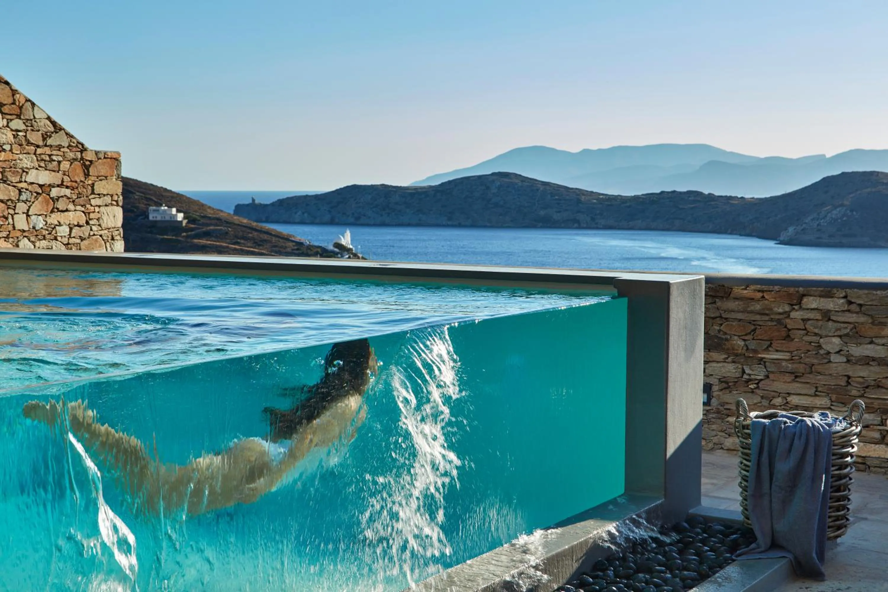 Photo of the whole room in Liostasi