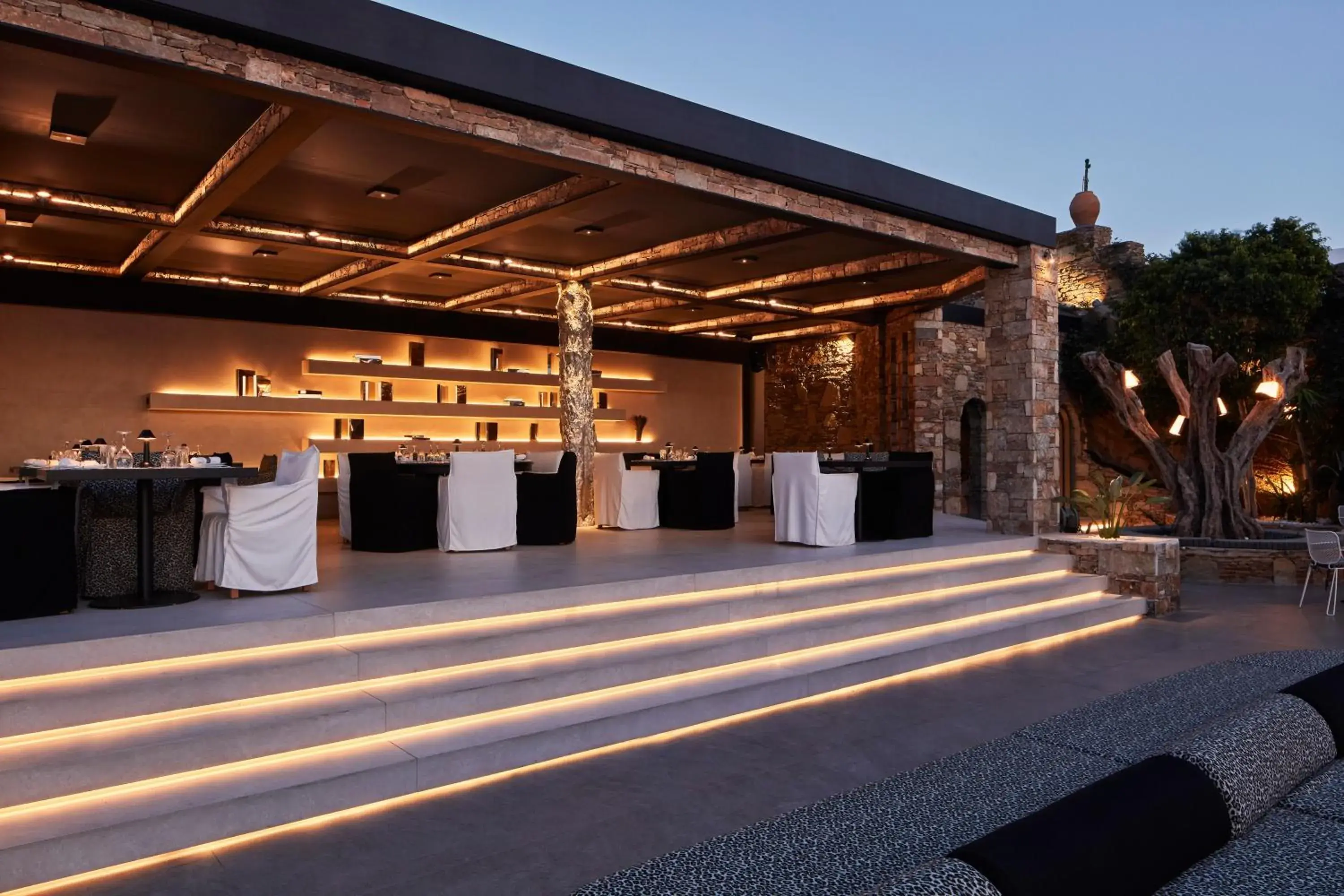 Property building in Liostasi Property building in Liostasi