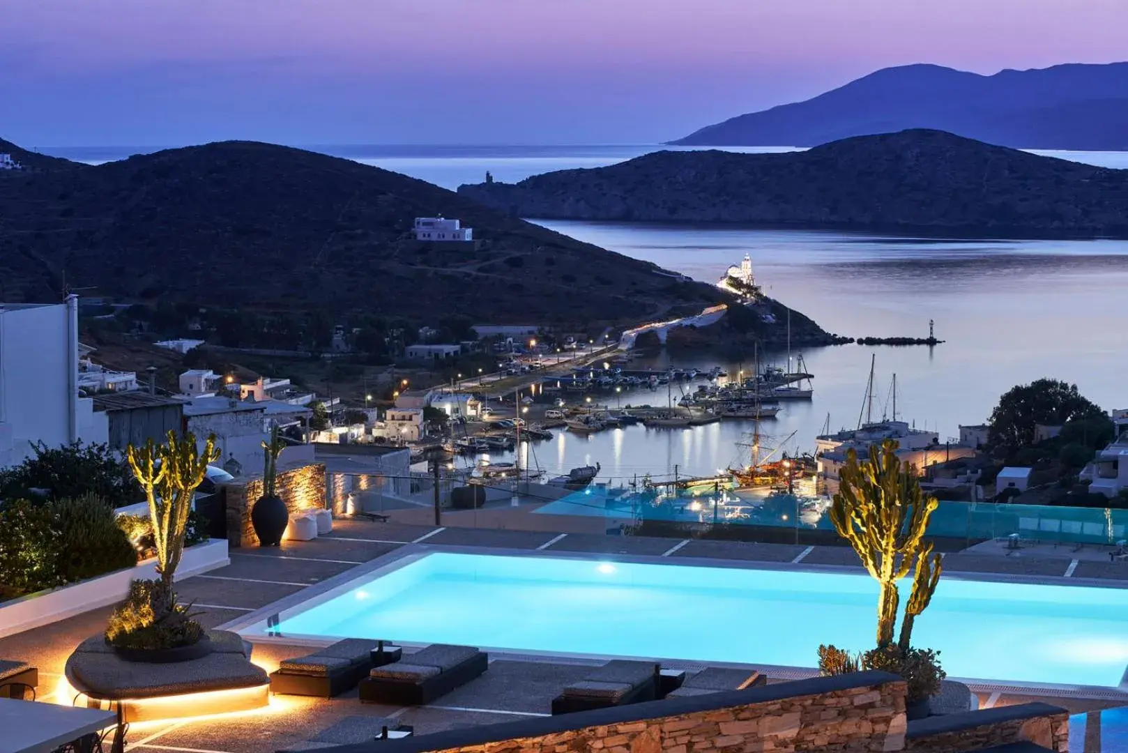 Property building in Liostasi Property building in Liostasi