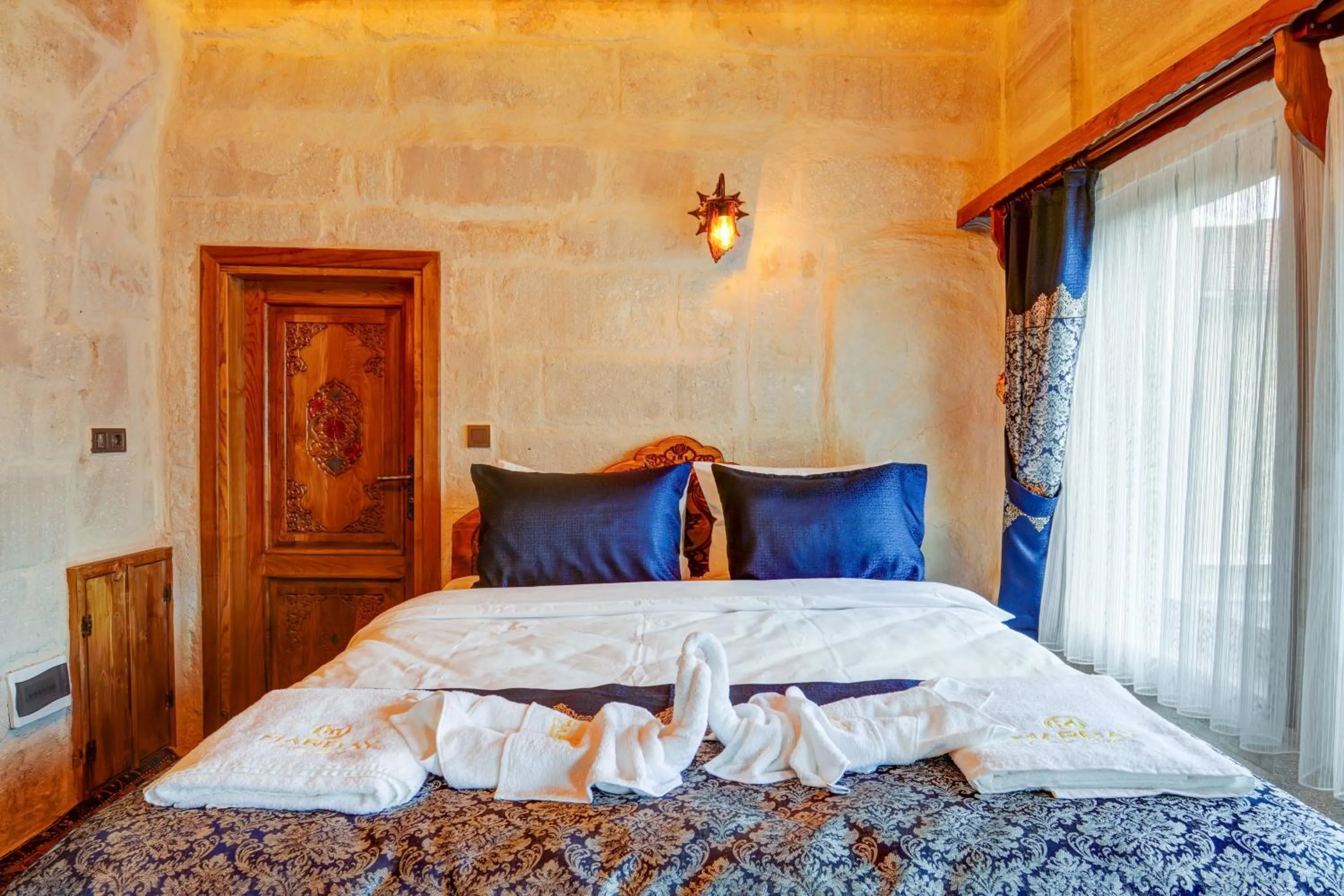 Bedroom, Bed in Marbay Cave Cappadocia