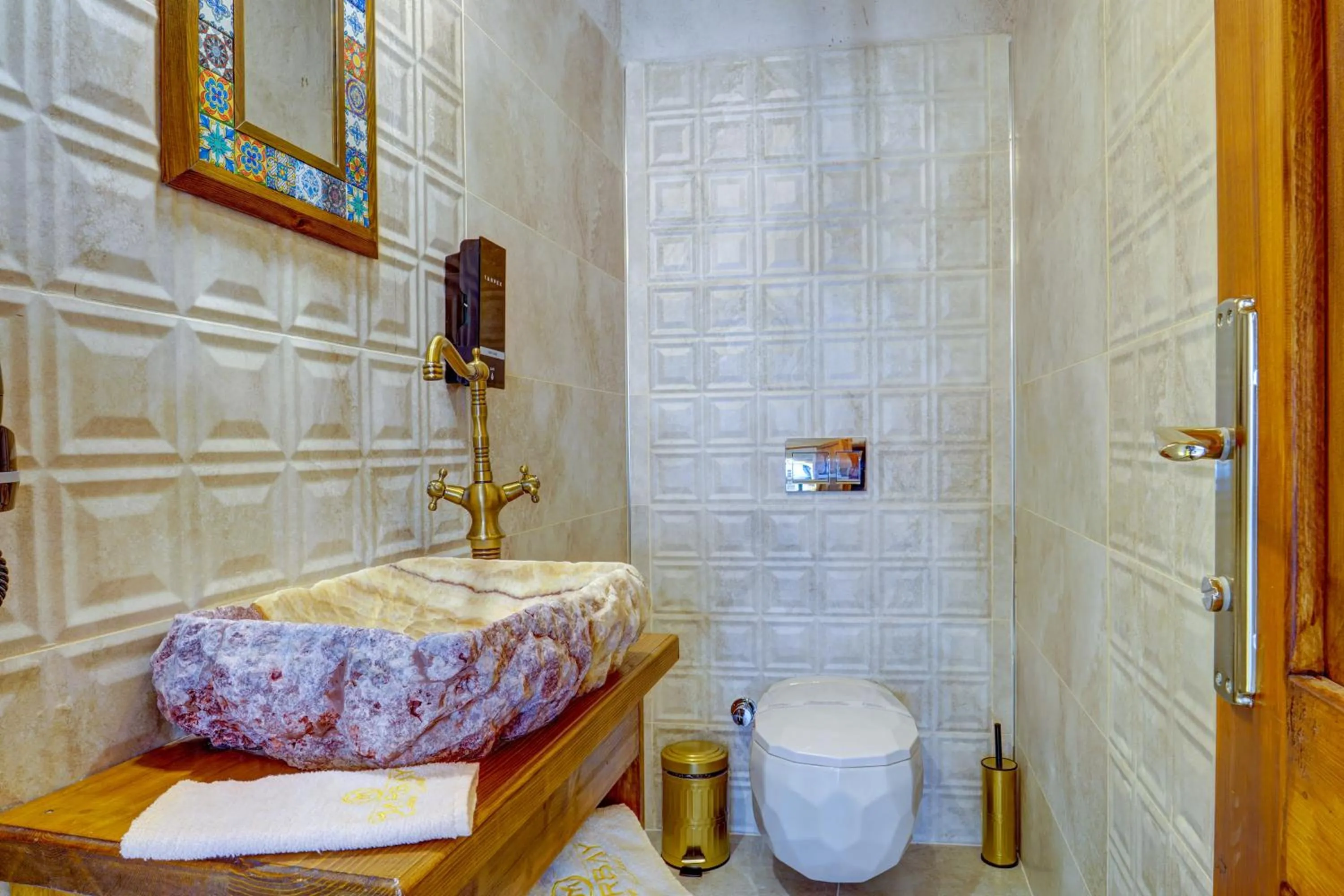 Bathroom in Marbay Cave Cappadocia