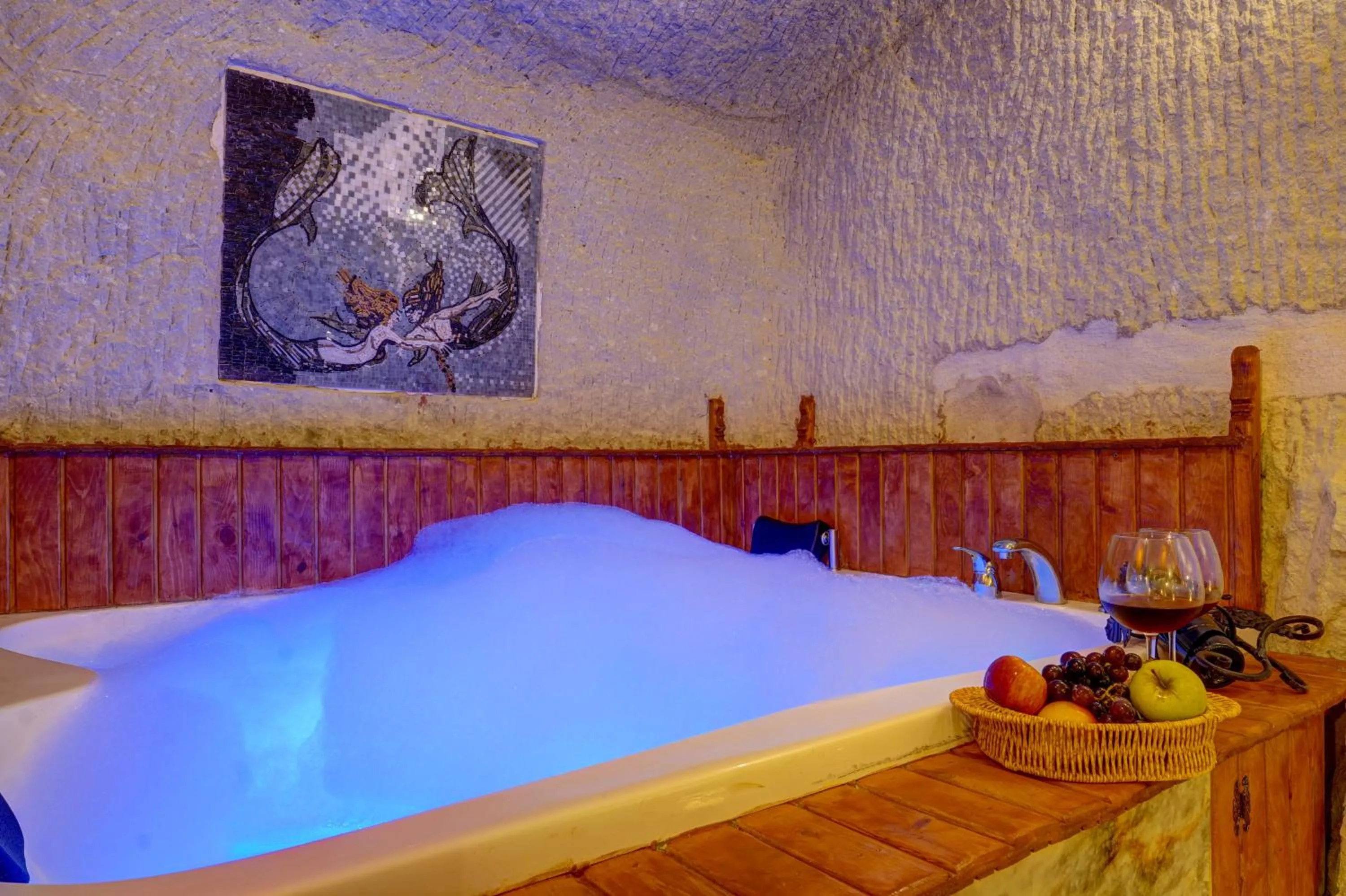 Hot Tub in Marbay Cave Cappadocia