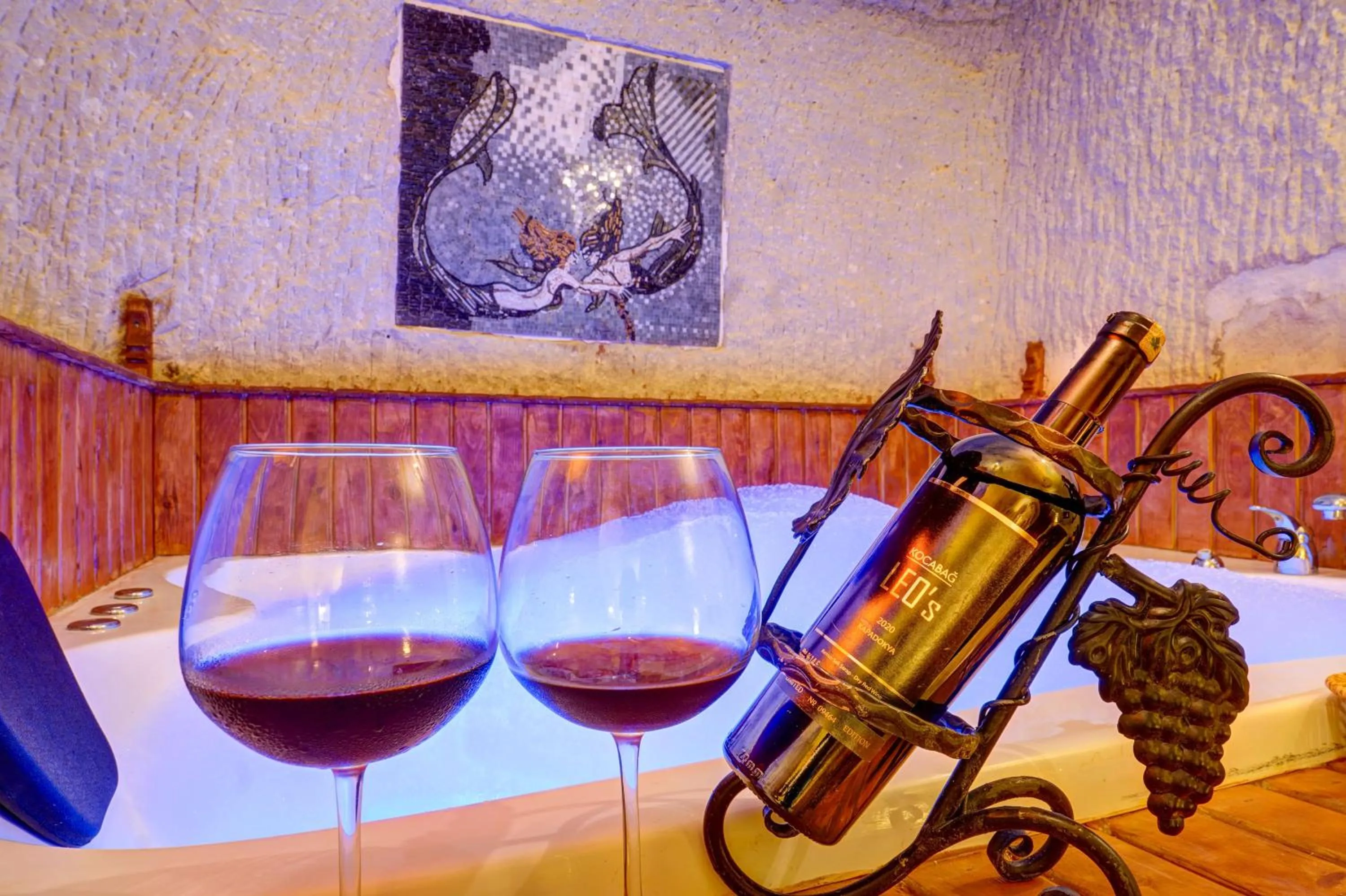 Hot Tub in Marbay Cave Cappadocia