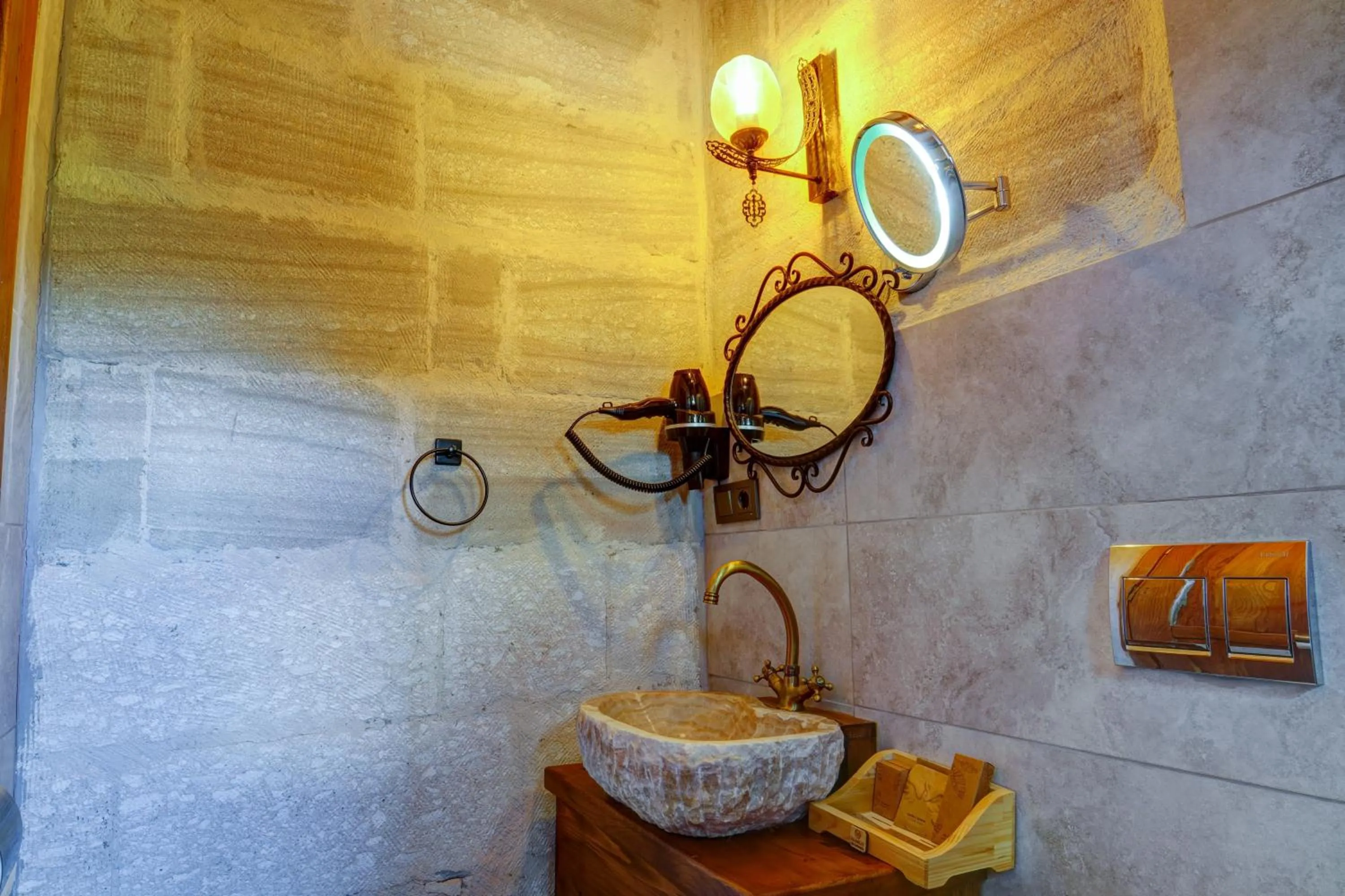 Bathroom in Marbay Cave Cappadocia
