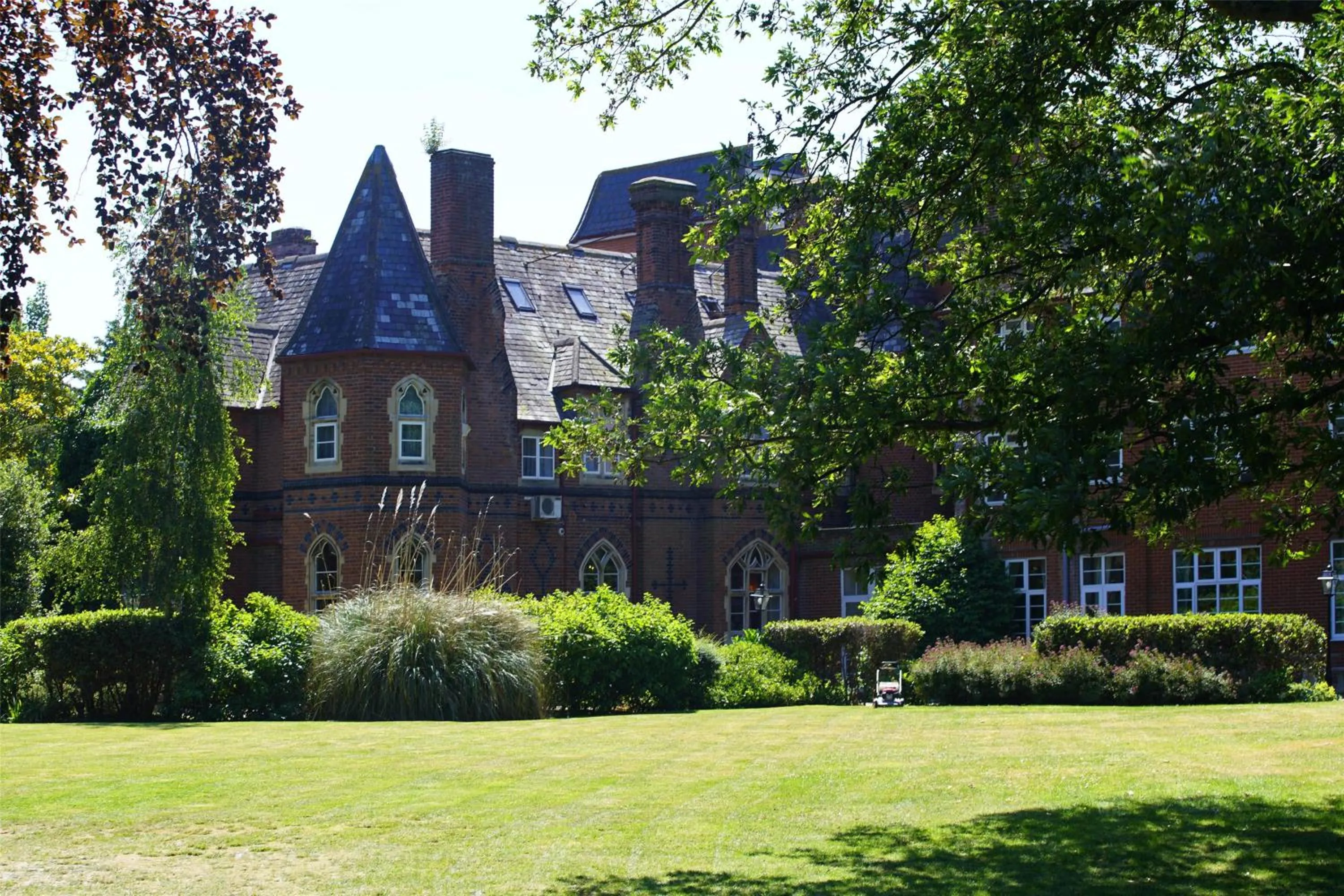 Property building in Best Western Abbots Barton Hotel