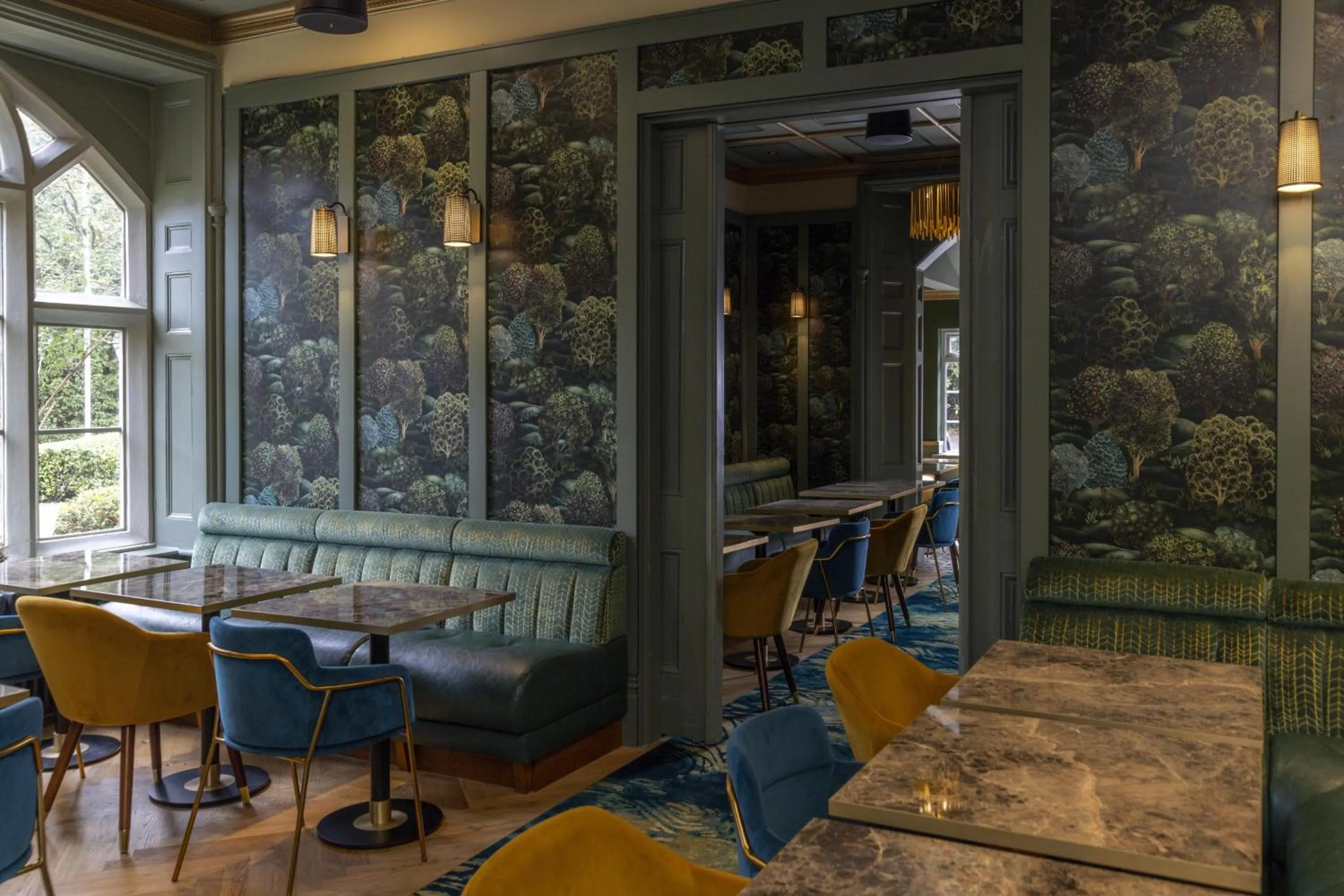 Lounge or bar in Best Western Abbots Barton Hotel