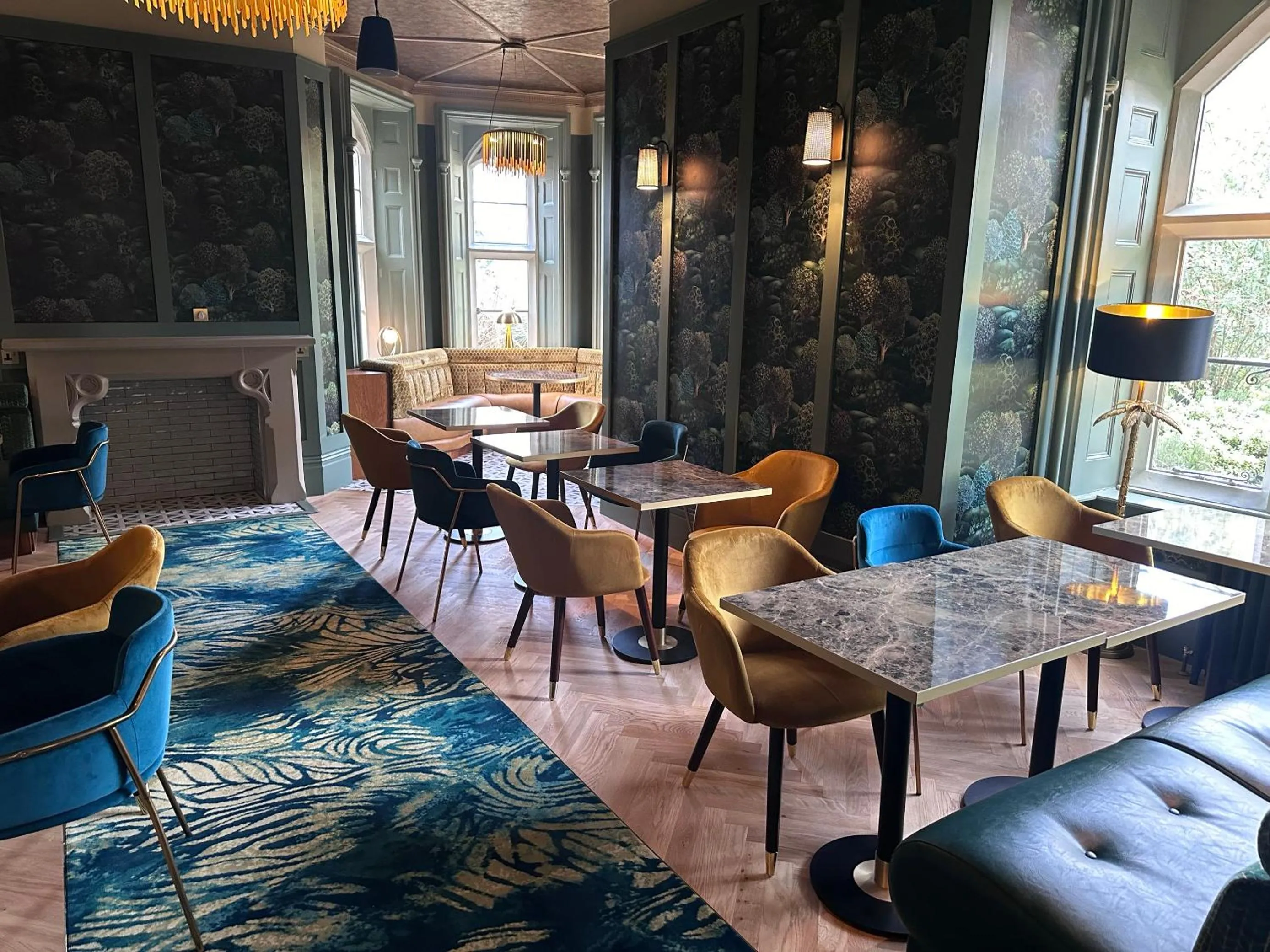 Lounge or bar in Best Western Abbots Barton Hotel