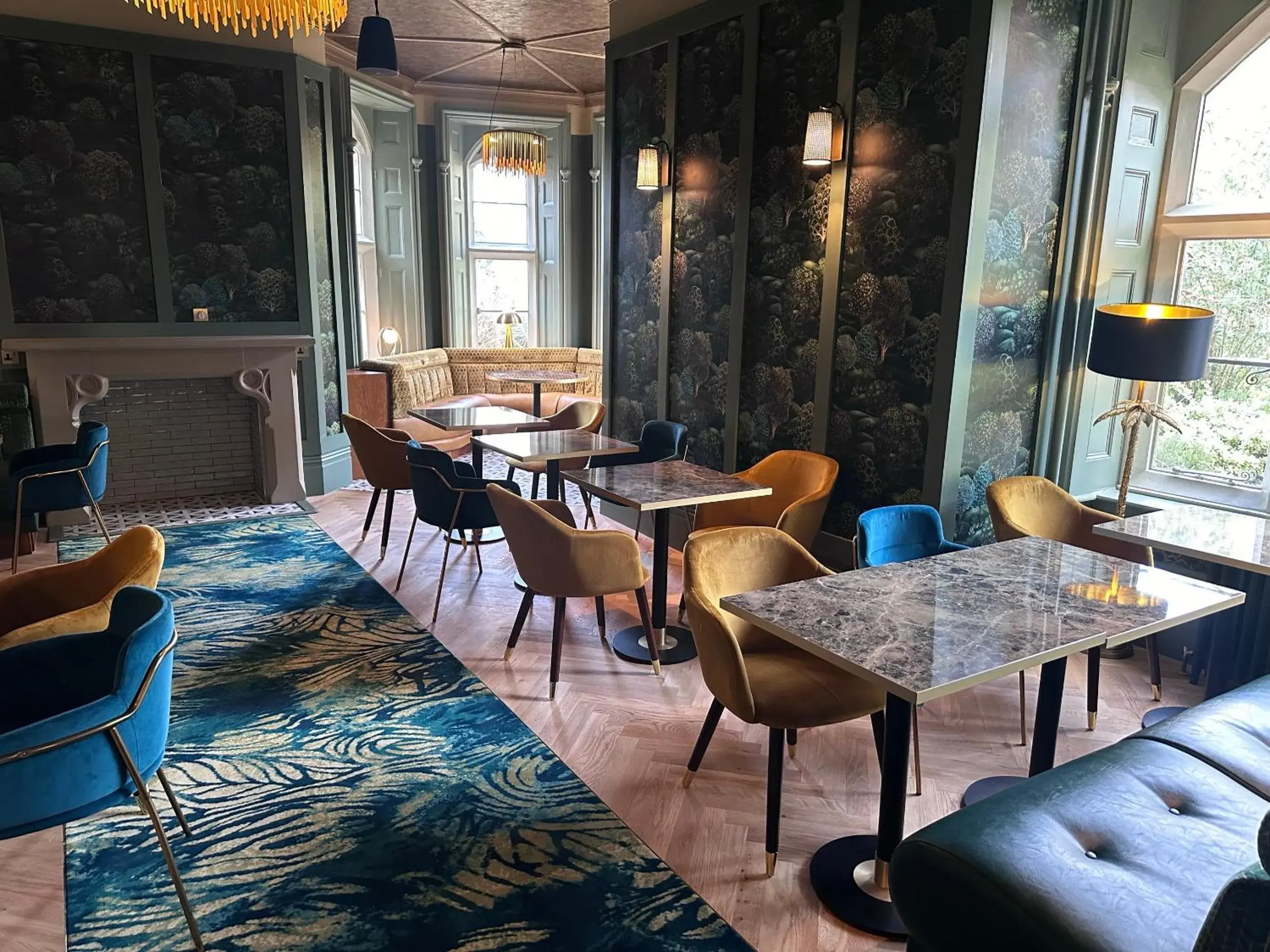 Lounge or bar in Best Western Abbots Barton Hotel Lounge or bar in Best Western Abbots Barton Hotel