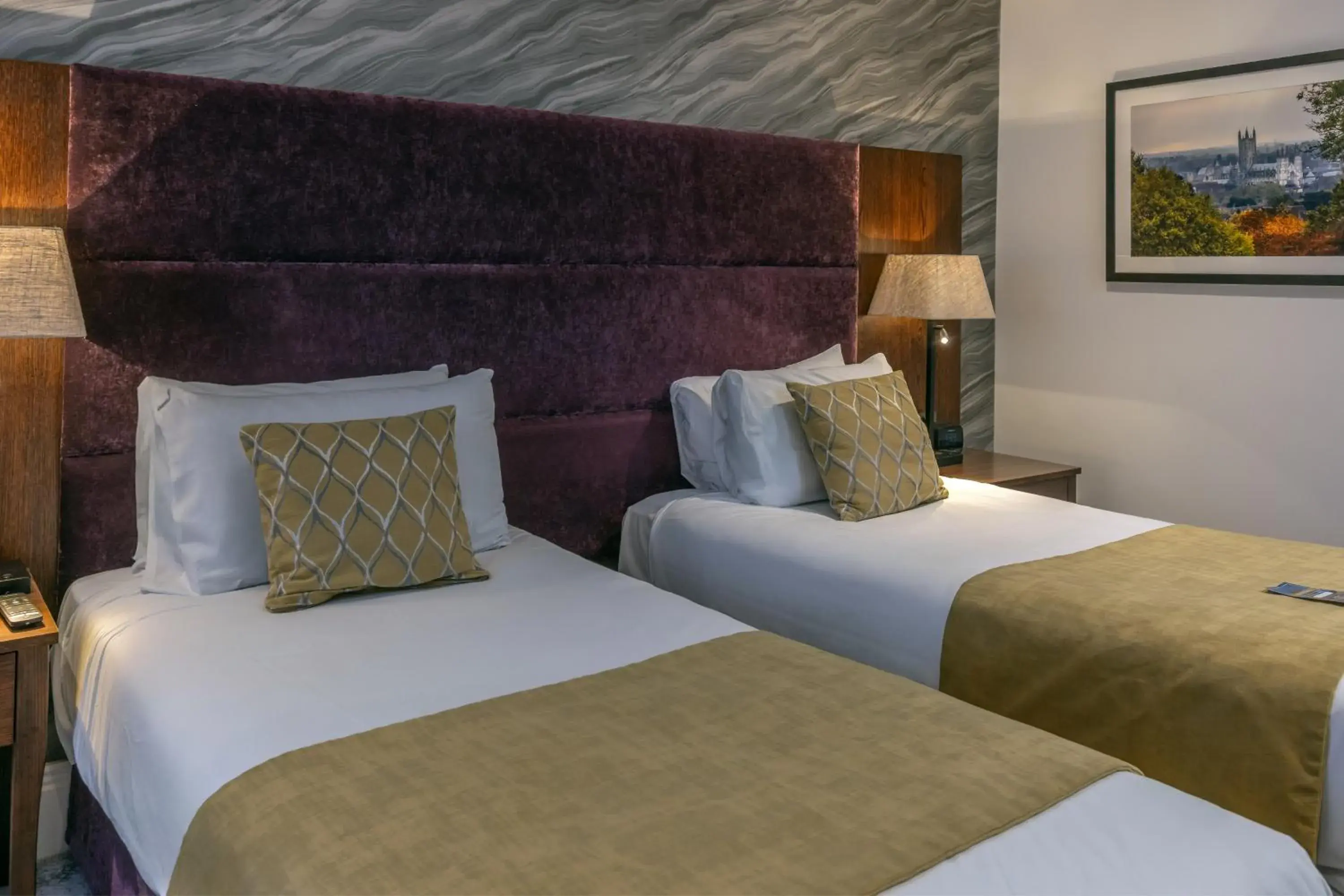 Standard Twin Room in Best Western Abbots Barton Hotel Standard Twin Room in Best Western Abbots Barton Hotel