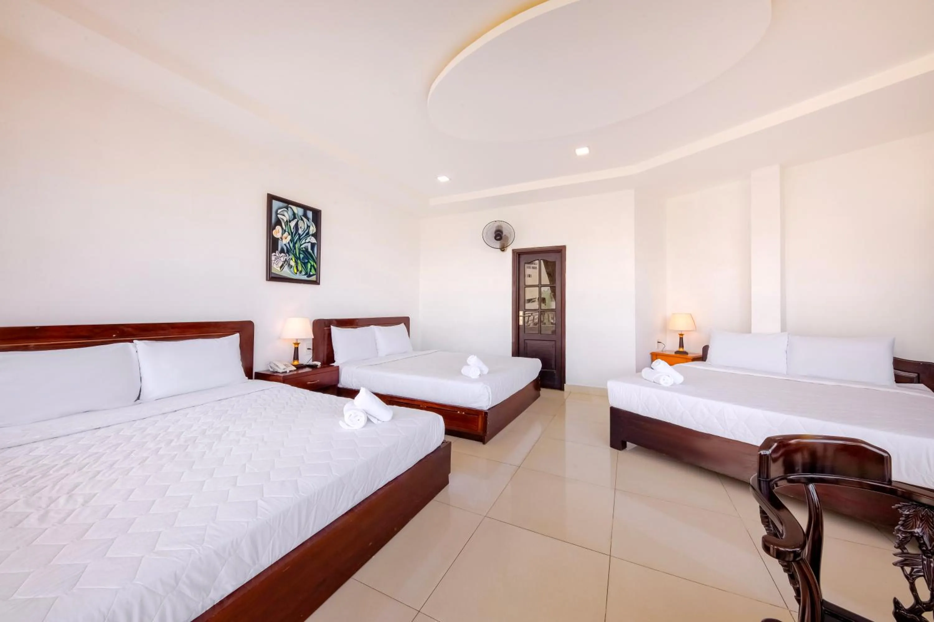 Photo of the whole room, Bed in Mangolia Hotel