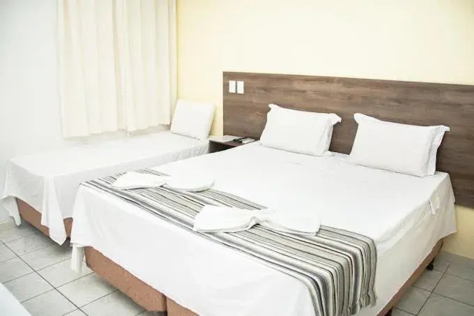 Triple Room with Bathroom in A Cabana pousada Triple Room with Bathroom in A Cabana pousada