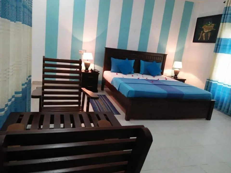 Bedroom, Bed in Nilambara Lake View