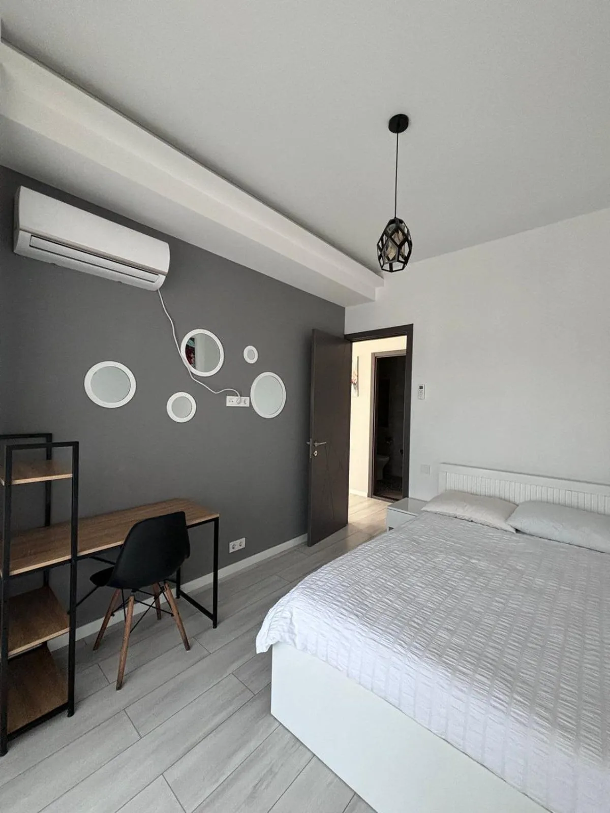 Bed in SoTa Metekhi Hotel