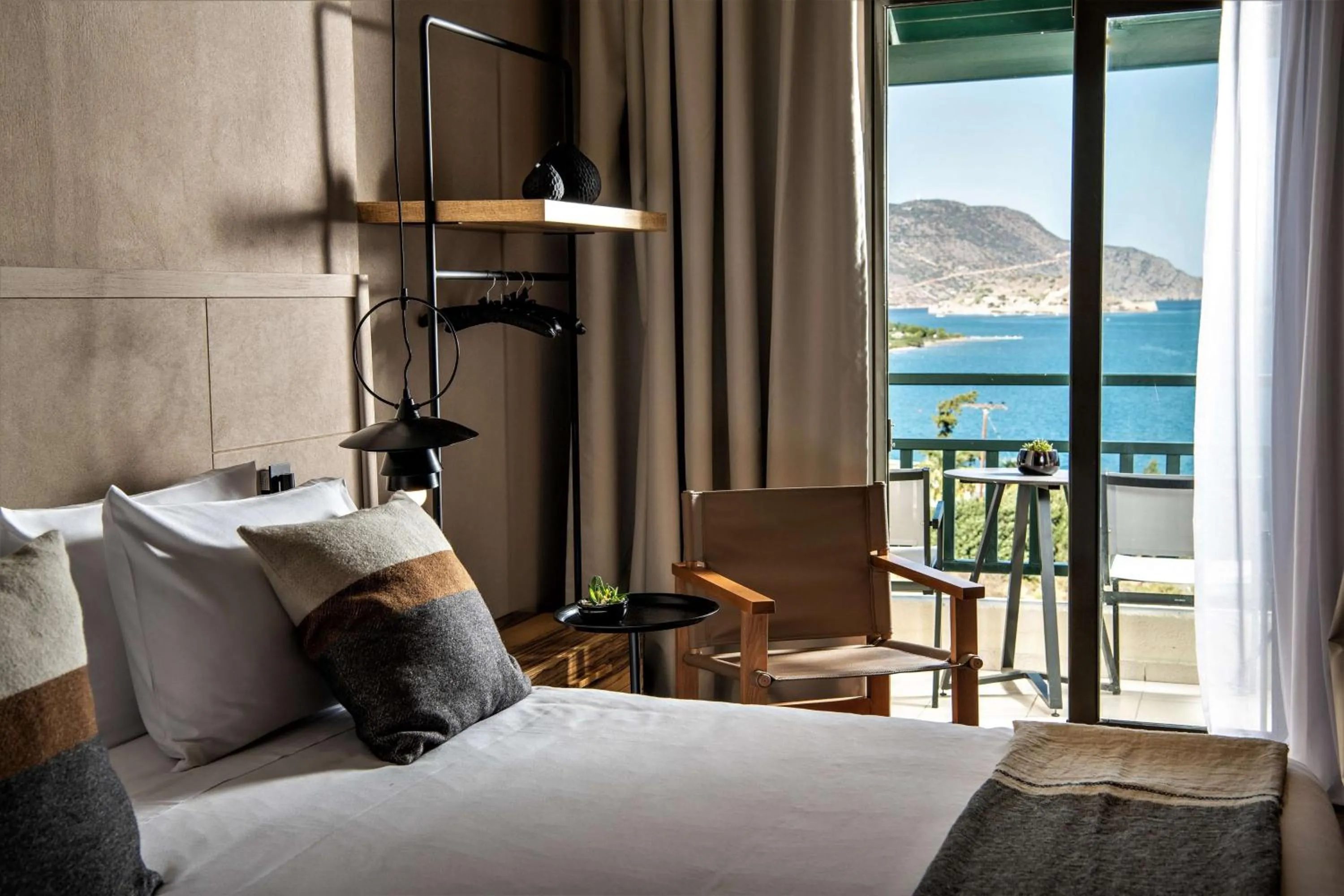 Sapphire Nest King Room with Sea View in Domes Aulus Elounda All-Inclusive Resort, Curio by Hilton