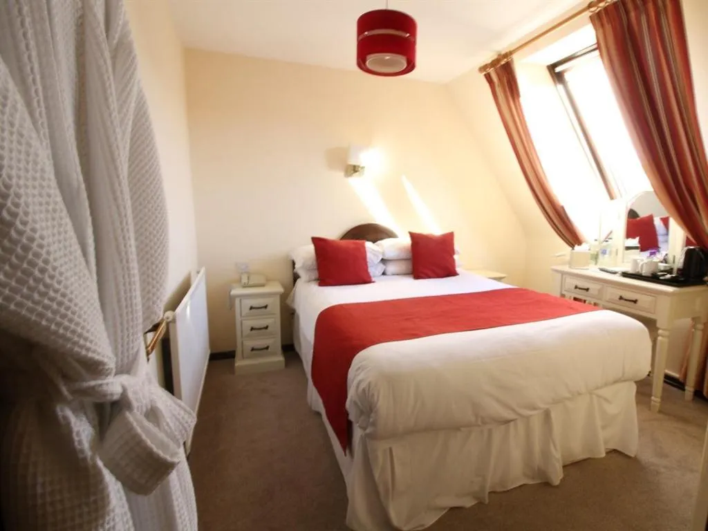 Bedroom, Bed in Pilgrims Hotel