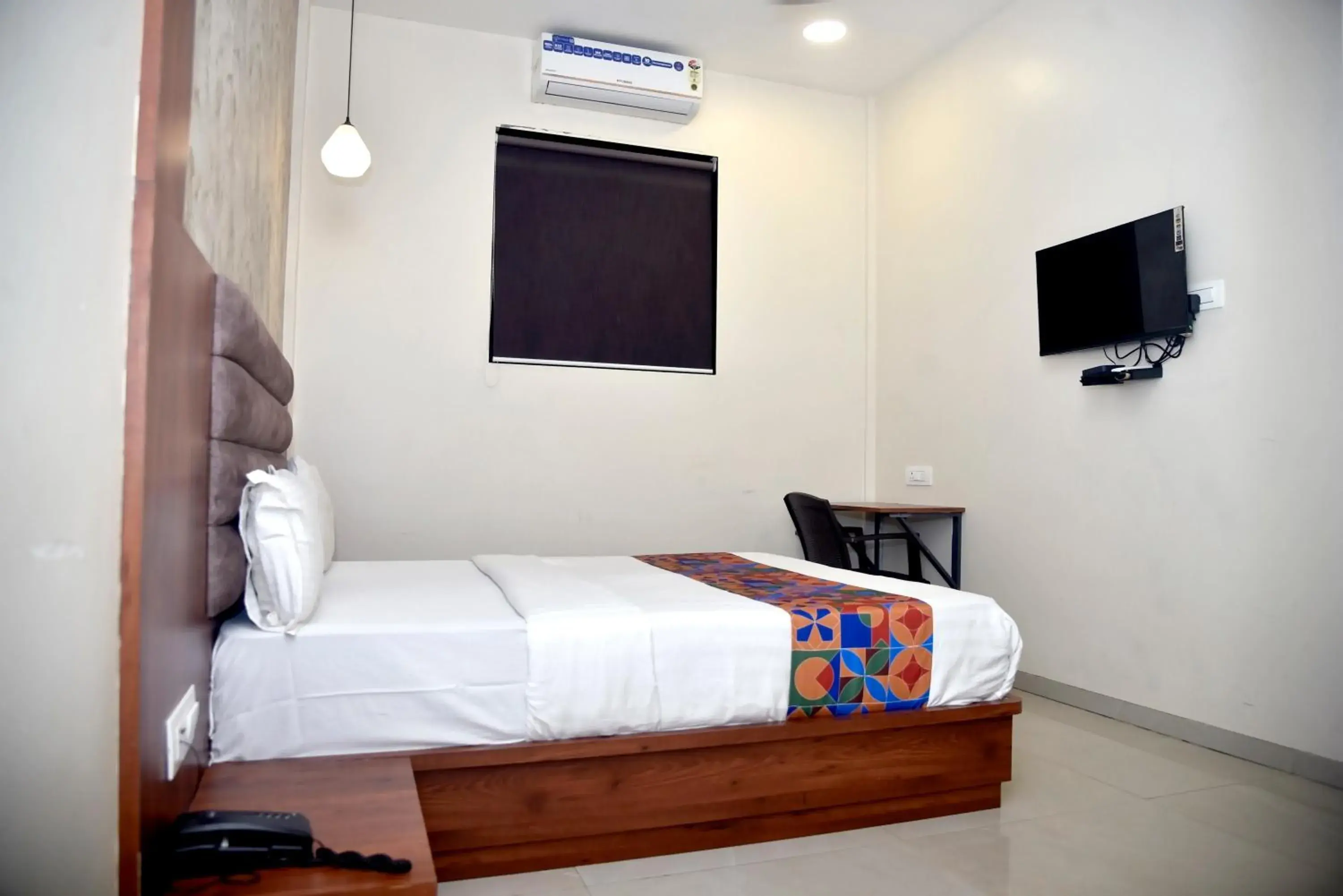 Deluxe Double Room in Hotel Pride Inn Deluxe Double Room in Hotel Pride Inn