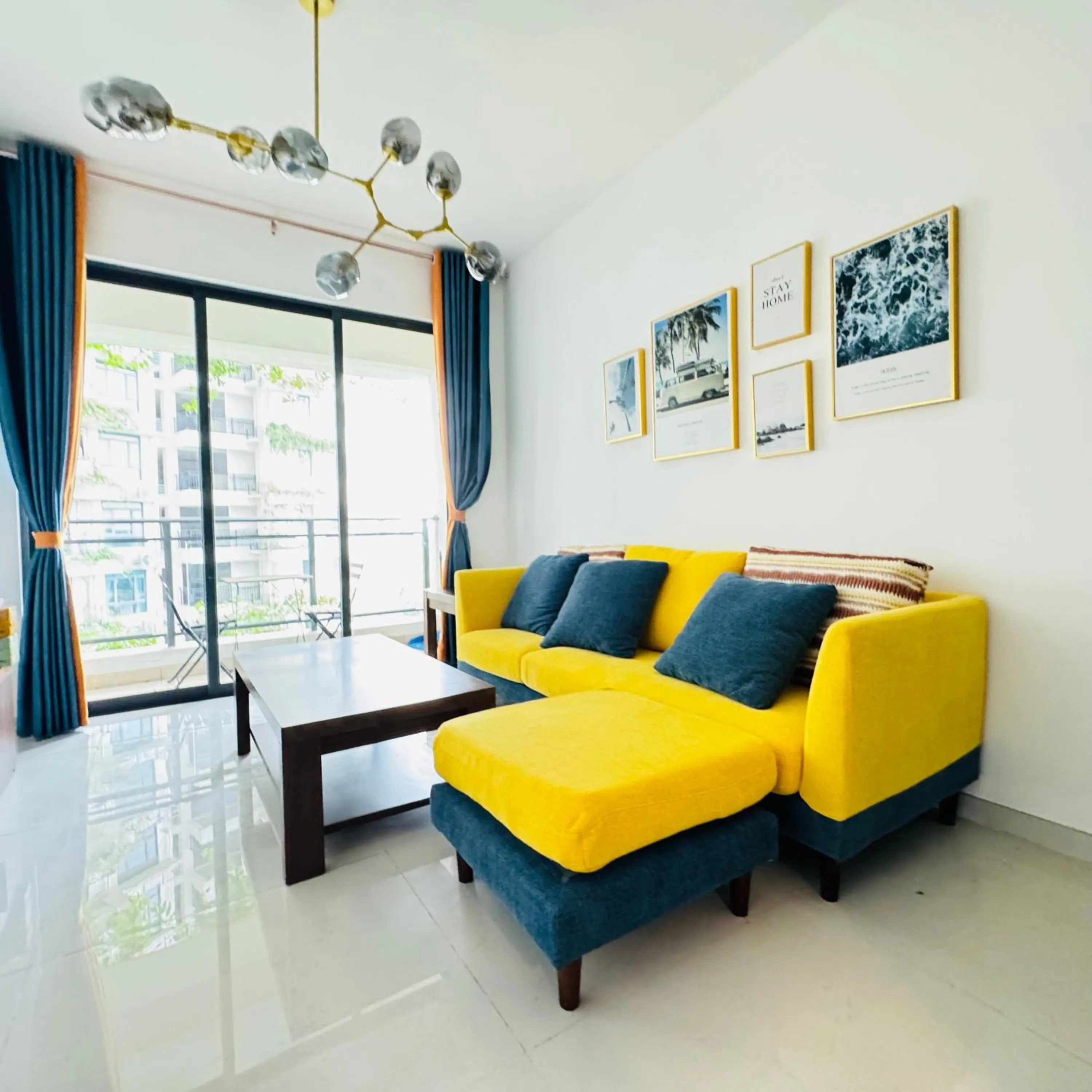 Cozy 2B1R 3pax Condo Forest City C3-1002