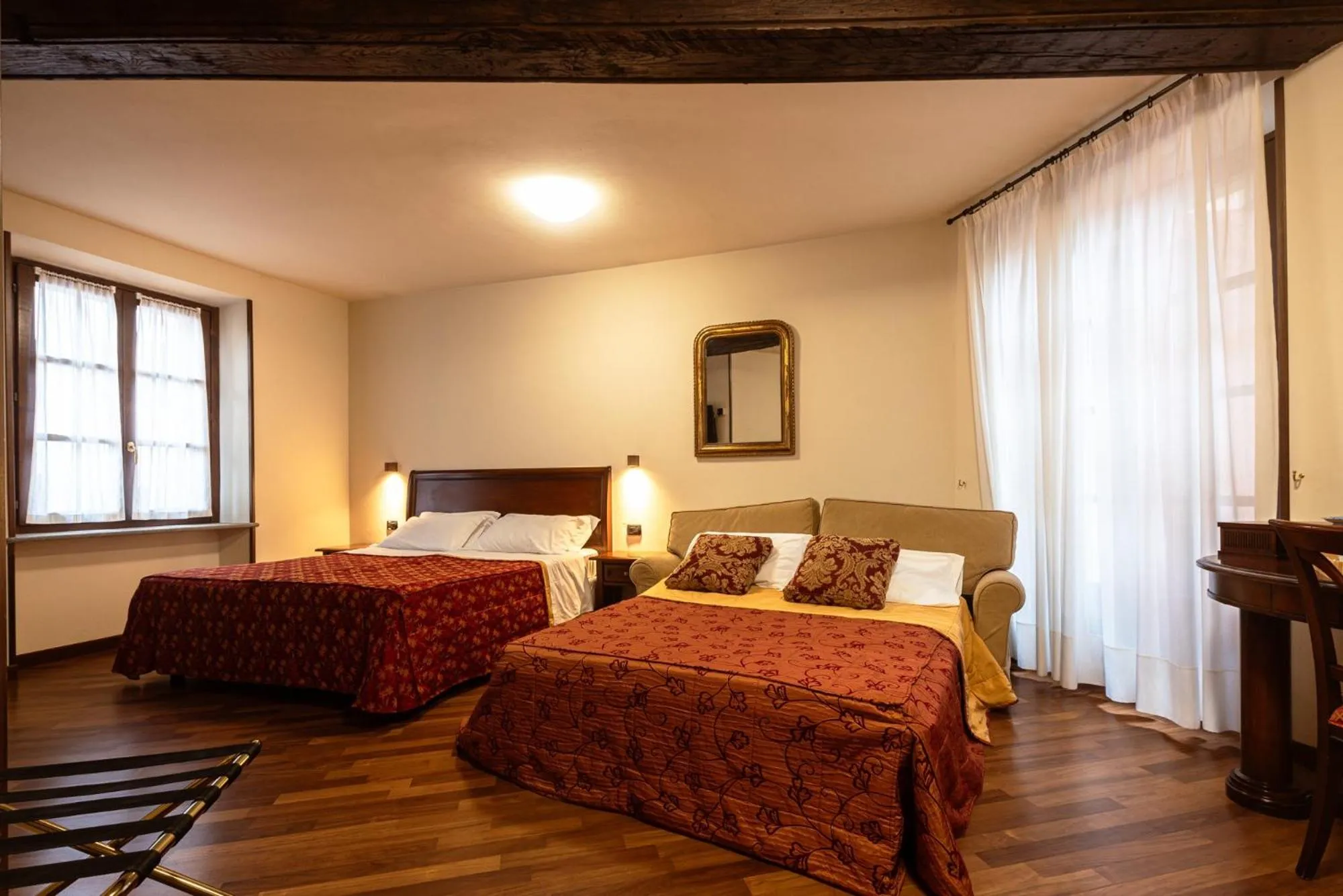 Photo of the whole room, Bed in Dimora San Secondo